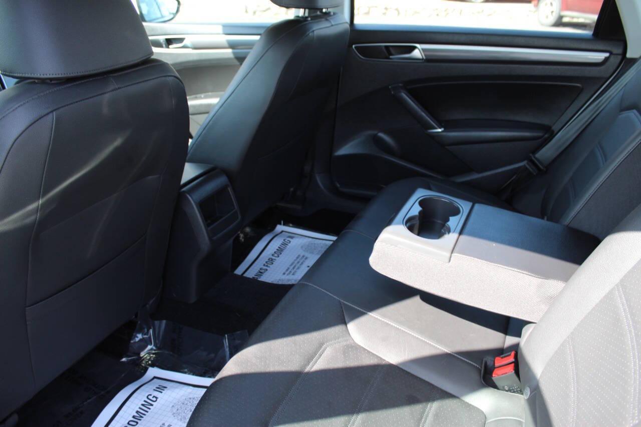 2018 White Volkswagen Passat R-Line (1VWAA7A37JC) with an 2.0L L4 DOHC 16V engine, 6A transmission, located at 4301 NW 39th , Oklahoma City, OK, 73112, (405) 949-5600, 35.512135, -97.598671 - NO DRIVERS LICENCE -NO FULL COVERAGE INSURANCE - NO CREDIT CHECK. COME ON OVER TO SUPERSPORTS, TAKE A LOOK AND TEST DRIVE. PLEASE GIVE US A CALL AT (405) 949-5600. NO LICENCIA DE CONDUCIR - NO SEGURO DE COBERTURA TOTAL - NO VERIFICACION DE CREDITO. VISITENOS EN SUPERSPORTS, MIRE NUESTRO - Photo#13