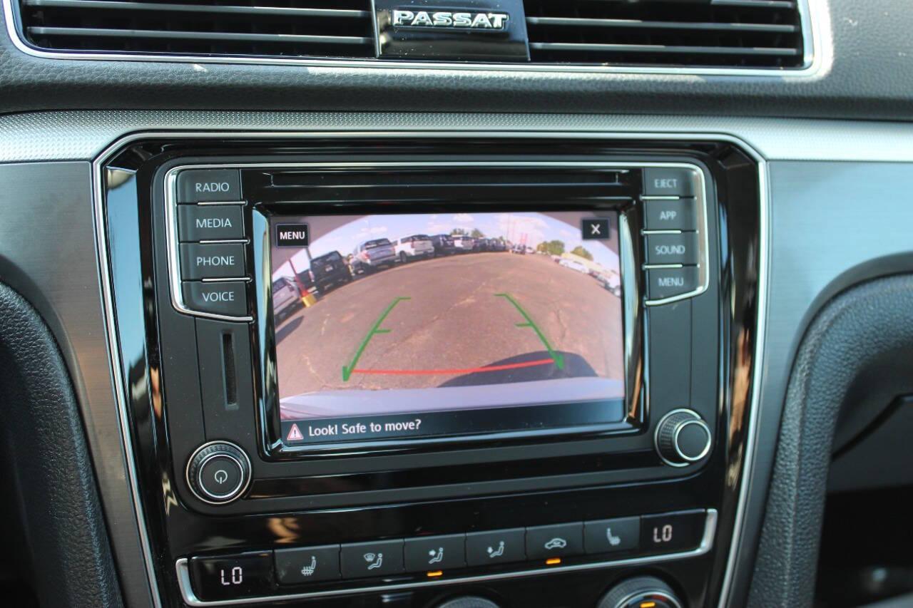 2018 White Volkswagen Passat R-Line (1VWAA7A37JC) with an 2.0L L4 DOHC 16V engine, 6A transmission, located at 4301 NW 39th , Oklahoma City, OK, 73112, (405) 949-5600, 35.512135, -97.598671 - NO DRIVERS LICENCE -NO FULL COVERAGE INSURANCE - NO CREDIT CHECK. COME ON OVER TO SUPERSPORTS, TAKE A LOOK AND TEST DRIVE. PLEASE GIVE US A CALL AT (405) 949-5600. NO LICENCIA DE CONDUCIR - NO SEGURO DE COBERTURA TOTAL - NO VERIFICACION DE CREDITO. VISITENOS EN SUPERSPORTS, MIRE NUESTRO - Photo#19