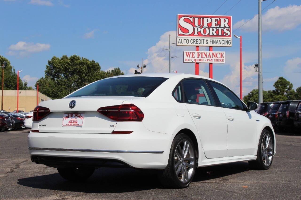 2018 White Volkswagen Passat R-Line (1VWAA7A37JC) with an 2.0L L4 DOHC 16V engine, 6A transmission, located at 4301 NW 39th , Oklahoma City, OK, 73112, (405) 949-5600, 35.512135, -97.598671 - NO DRIVERS LICENCE -NO FULL COVERAGE INSURANCE - NO CREDIT CHECK. COME ON OVER TO SUPERSPORTS, TAKE A LOOK AND TEST DRIVE. PLEASE GIVE US A CALL AT (405) 949-5600. NO LICENCIA DE CONDUCIR - NO SEGURO DE COBERTURA TOTAL - NO VERIFICACION DE CREDITO. VISITENOS EN SUPERSPORTS, MIRE NUESTRO - Photo#3