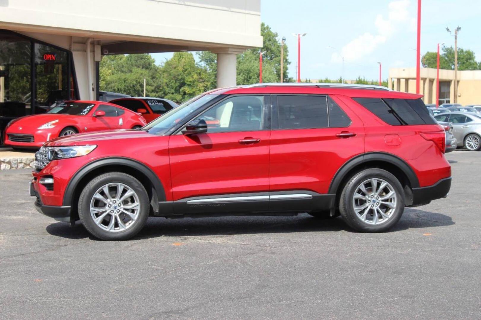 2021 Red Ford Explorer Limited (1FMSK7FH2MG) with an 2.3L L4 DOHC 16V engine, 10A transmission, located at 4301 NW 39th , Oklahoma City, OK, 73112, (405) 949-5600, 35.512135, -97.598671 - NO DRIVERS LICENCE -NO FULL COVERAGE INSURANCE - NO CREDIT CHECK. COME ON OVER TO SUPERSPORTS, TAKE A LOOK AND TEST DRIVE. PLEASE GIVE US A CALL AT (405) 949-5600. NO LICENCIA DE CONDUCIR - NO SEGURO DE COBERTURA TOTAL - NO VERIFICACION DE CREDITO. VISITENOS EN SUPERSPORTS, MIRE NUESTRO - Photo#4