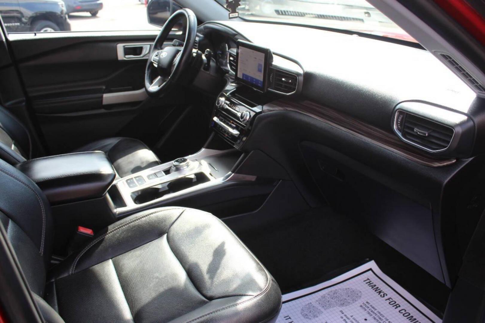 2021 Red Ford Explorer Limited (1FMSK7FH2MG) with an 2.3L L4 DOHC 16V engine, 10A transmission, located at 4301 NW 39th , Oklahoma City, OK, 73112, (405) 949-5600, 35.512135, -97.598671 - NO DRIVERS LICENCE -NO FULL COVERAGE INSURANCE - NO CREDIT CHECK. COME ON OVER TO SUPERSPORTS, TAKE A LOOK AND TEST DRIVE. PLEASE GIVE US A CALL AT (405) 949-5600. NO LICENCIA DE CONDUCIR - NO SEGURO DE COBERTURA TOTAL - NO VERIFICACION DE CREDITO. VISITENOS EN SUPERSPORTS, MIRE NUESTRO - Photo#7