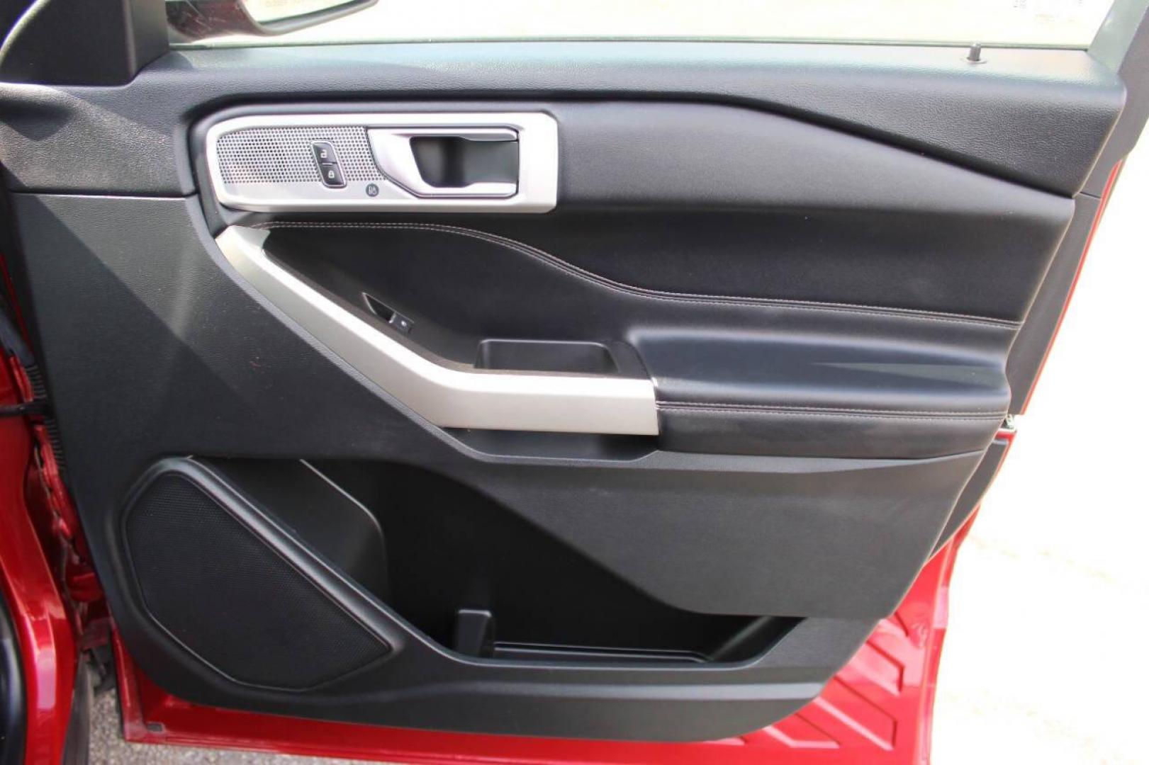 2021 Red Ford Explorer Limited (1FMSK7FH2MG) with an 2.3L L4 DOHC 16V engine, 10A transmission, located at 4301 NW 39th , Oklahoma City, OK, 73112, (405) 949-5600, 35.512135, -97.598671 - NO DRIVERS LICENCE -NO FULL COVERAGE INSURANCE - NO CREDIT CHECK. COME ON OVER TO SUPERSPORTS, TAKE A LOOK AND TEST DRIVE. PLEASE GIVE US A CALL AT (405) 949-5600. NO LICENCIA DE CONDUCIR - NO SEGURO DE COBERTURA TOTAL - NO VERIFICACION DE CREDITO. VISITENOS EN SUPERSPORTS, MIRE NUESTRO - Photo#8
