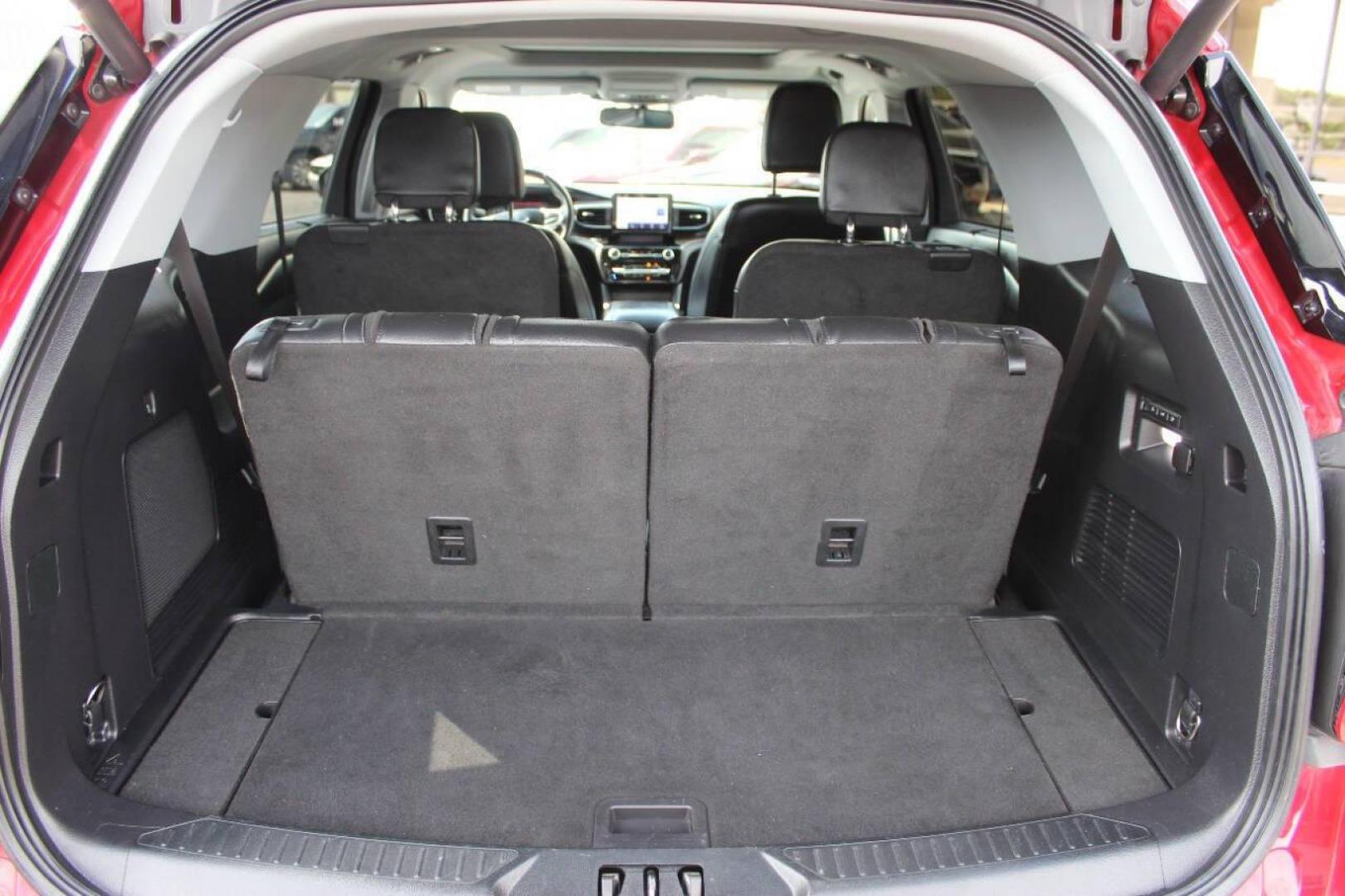 2021 Red Ford Explorer Limited (1FMSK7FH2MG) with an 2.3L L4 DOHC 16V engine, 10A transmission, located at 4301 NW 39th , Oklahoma City, OK, 73112, (405) 949-5600, 35.512135, -97.598671 - NO DRIVERS LICENCE -NO FULL COVERAGE INSURANCE - NO CREDIT CHECK. COME ON OVER TO SUPERSPORTS, TAKE A LOOK AND TEST DRIVE. PLEASE GIVE US A CALL AT (405) 949-5600. NO LICENCIA DE CONDUCIR - NO SEGURO DE COBERTURA TOTAL - NO VERIFICACION DE CREDITO. VISITENOS EN SUPERSPORTS, MIRE NUESTRO - Photo#12