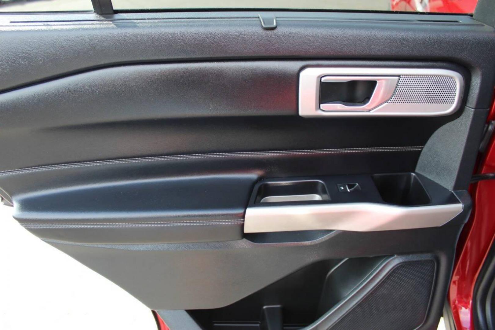 2021 Red Ford Explorer Limited (1FMSK7FH2MG) with an 2.3L L4 DOHC 16V engine, 10A transmission, located at 4301 NW 39th , Oklahoma City, OK, 73112, (405) 949-5600, 35.512135, -97.598671 - NO DRIVERS LICENCE -NO FULL COVERAGE INSURANCE - NO CREDIT CHECK. COME ON OVER TO SUPERSPORTS, TAKE A LOOK AND TEST DRIVE. PLEASE GIVE US A CALL AT (405) 949-5600. NO LICENCIA DE CONDUCIR - NO SEGURO DE COBERTURA TOTAL - NO VERIFICACION DE CREDITO. VISITENOS EN SUPERSPORTS, MIRE NUESTRO - Photo#15