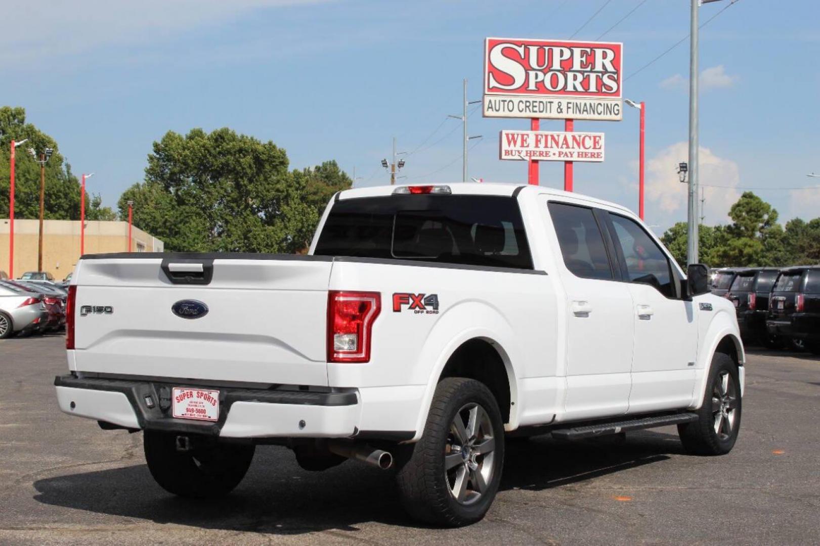 2016 White Ford F-150 XL SuperCrew 6.5-ft. Bed 4WD (1FTFW1EG1GK) with an 3.5 V6 engine, 6A transmission, located at 4301 NW 39th , Oklahoma City, OK, 73112, (405) 949-5600, 35.512135, -97.598671 - NO DRIVERS LICENCE -NO FULL COVERAGE INSURANCE - NO CREDIT CHECK. COME ON OVER TO SUPERSPORTS, TAKE A LOOK AND TEST DRIVE. PLEASE GIVE US A CALL AT (405) 949-5600. NO LICENCIA DE CONDUCIR - NO SEGURO DE COBERTURA TOTAL - NO VERIFICACION DE CREDITO. VISITENOS EN SUPERSPORTS, MIRE NUESTRO - Photo#3