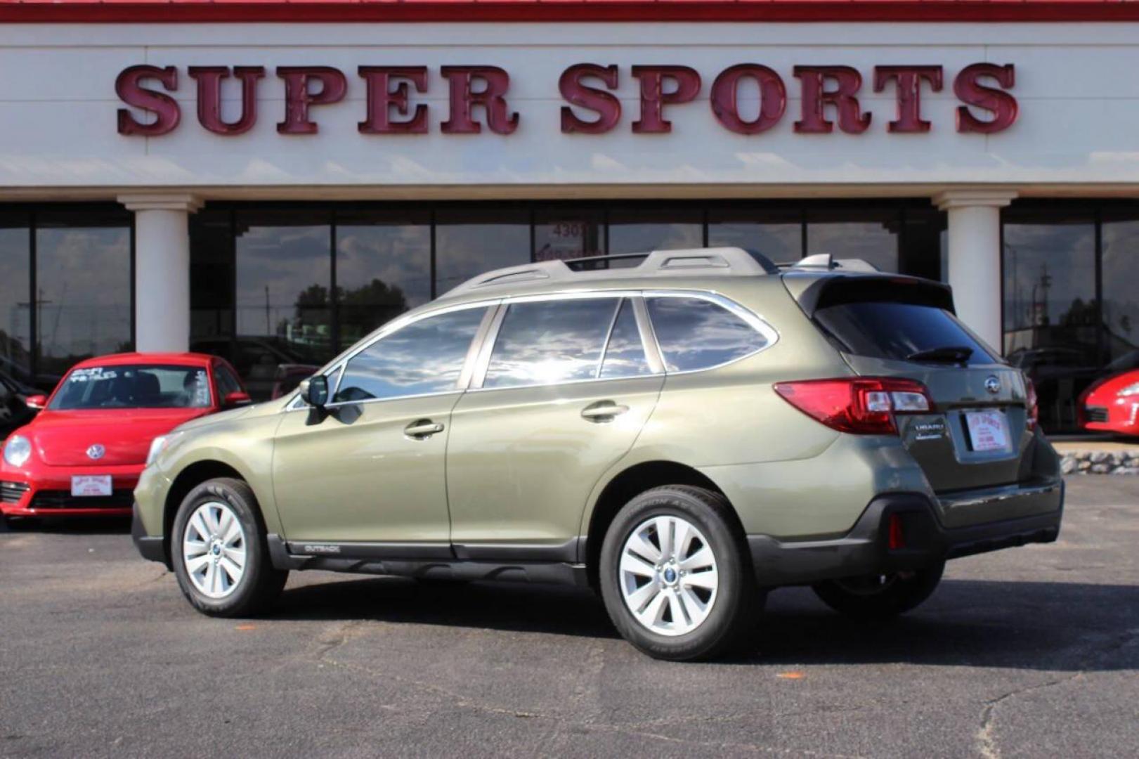 2019 Green Subaru Outback 2.5i Premium (4S4BSAHC8K3) with an 2.5L H4 DOHC 16V engine, CVT transmission, located at 4301 NW 39th , Oklahoma City, OK, 73112, (405) 949-5600, 35.512135, -97.598671 - NO DRIVERS LICENCE -NO FULL COVERAGE INSURANCE - NO CREDIT CHECK. COME ON OVER TO SUPERSPORTS, TAKE A LOOK AND TEST DRIVE. PLEASE GIVE US A CALL AT (405) 949-5600. NO LICENCIA DE CONDUCIR - NO SEGURO DE COBERTURA TOTAL - NO VERIFICACION DE CREDITO. VISITENOS EN SUPERSPORTS, MIRE NUESTRO - Photo#4