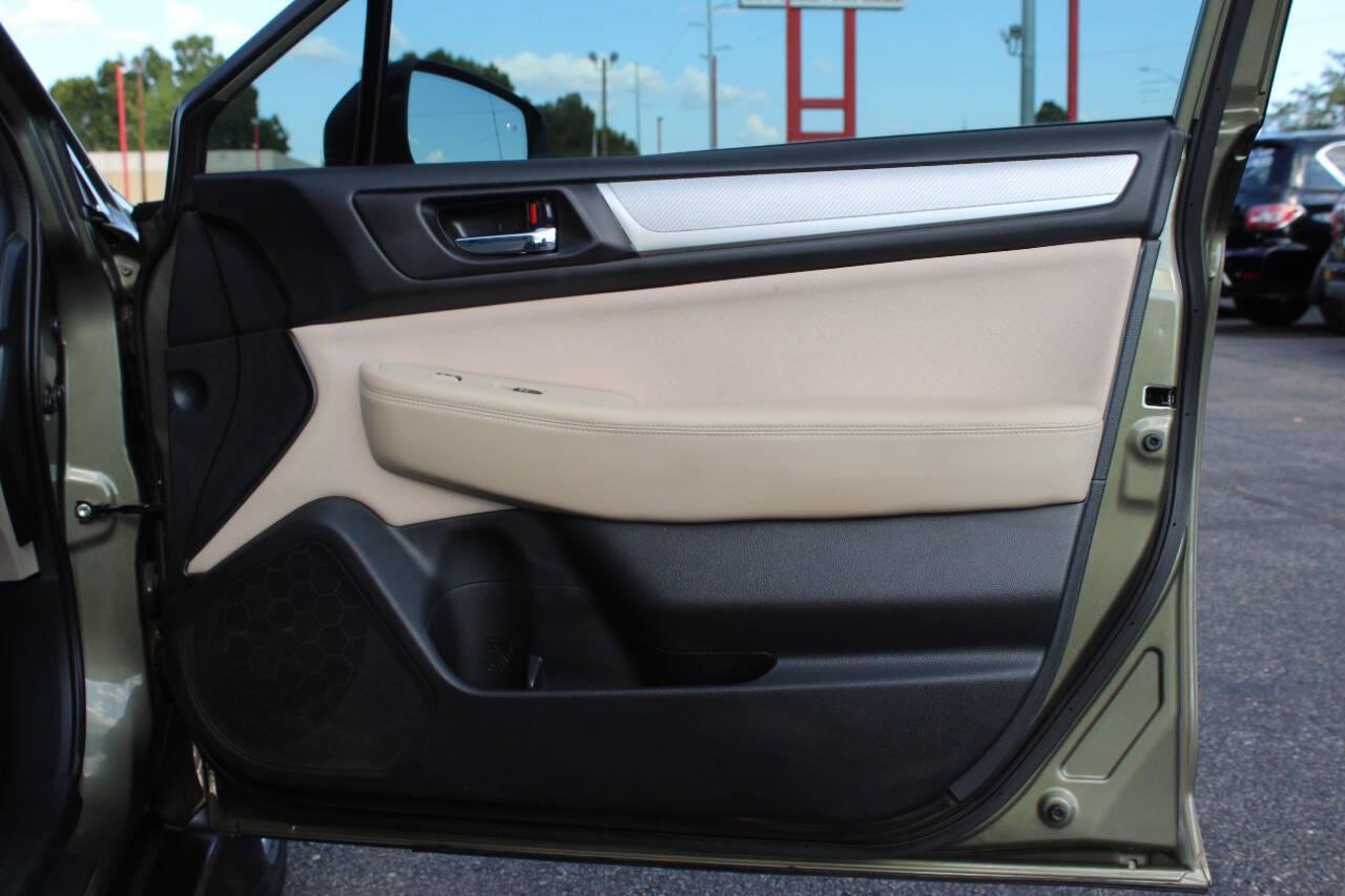 2019 Green Subaru Outback 2.5i Premium (4S4BSAHC8K3) with an 2.5L H4 DOHC 16V engine, CVT transmission, located at 4301 NW 39th , Oklahoma City, OK, 73112, (405) 949-5600, 35.512135, -97.598671 - NO DRIVERS LICENCE -NO FULL COVERAGE INSURANCE - NO CREDIT CHECK. COME ON OVER TO SUPERSPORTS, TAKE A LOOK AND TEST DRIVE. PLEASE GIVE US A CALL AT (405) 949-5600. NO LICENCIA DE CONDUCIR - NO SEGURO DE COBERTURA TOTAL - NO VERIFICACION DE CREDITO. VISITENOS EN SUPERSPORTS, MIRE NUESTRO - Photo#9