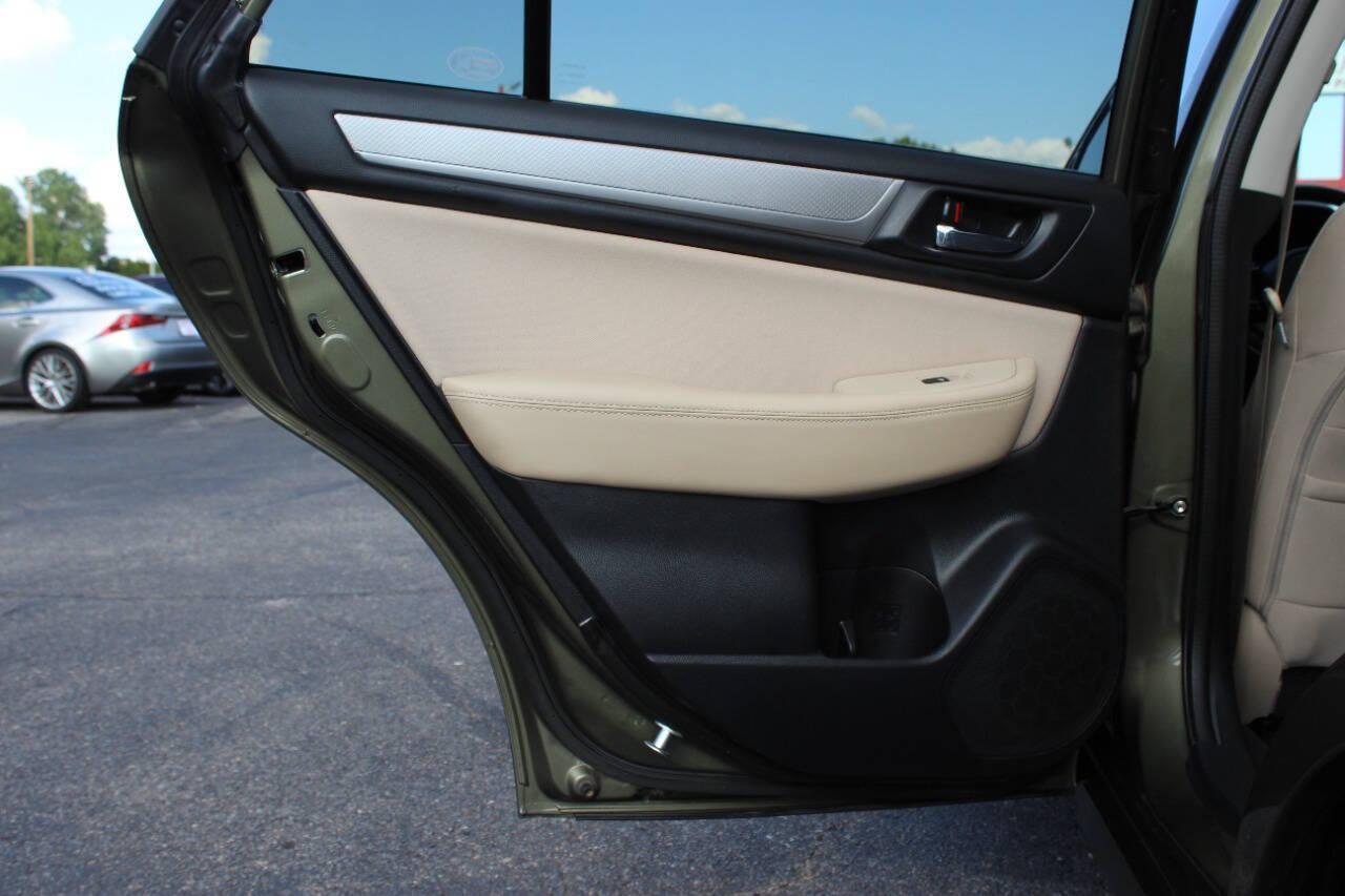 2019 Green Subaru Outback 2.5i Premium (4S4BSAHC8K3) with an 2.5L H4 DOHC 16V engine, CVT transmission, located at 4301 NW 39th , Oklahoma City, OK, 73112, (405) 949-5600, 35.512135, -97.598671 - NO DRIVERS LICENCE -NO FULL COVERAGE INSURANCE - NO CREDIT CHECK. COME ON OVER TO SUPERSPORTS, TAKE A LOOK AND TEST DRIVE. PLEASE GIVE US A CALL AT (405) 949-5600. NO LICENCIA DE CONDUCIR - NO SEGURO DE COBERTURA TOTAL - NO VERIFICACION DE CREDITO. VISITENOS EN SUPERSPORTS, MIRE NUESTRO - Photo#14