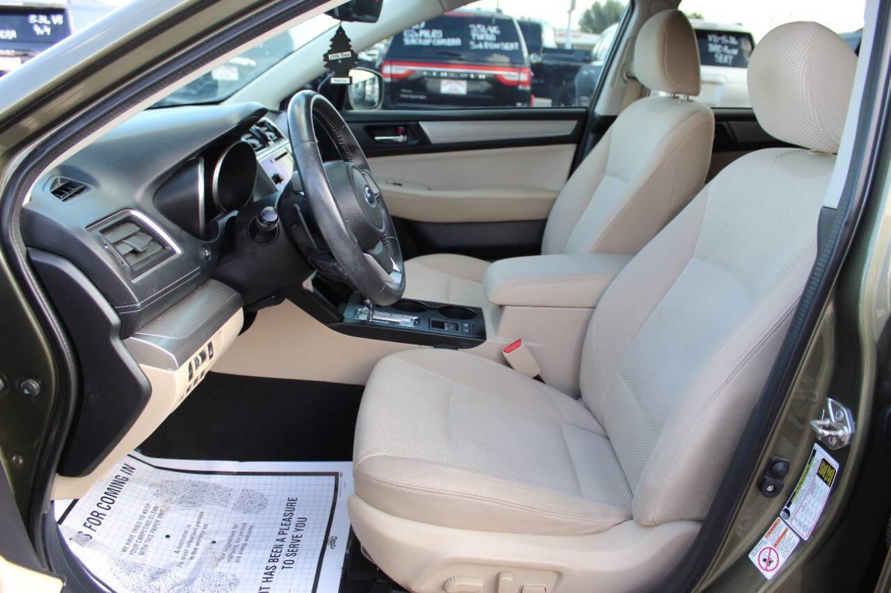 2019 Green Subaru Outback 2.5i Premium (4S4BSAHC8K3) with an 2.5L H4 DOHC 16V engine, CVT transmission, located at 4301 NW 39th , Oklahoma City, OK, 73112, (405) 949-5600, 35.512135, -97.598671 - NO DRIVERS LICENCE -NO FULL COVERAGE INSURANCE - NO CREDIT CHECK. COME ON OVER TO SUPERSPORTS, TAKE A LOOK AND TEST DRIVE. PLEASE GIVE US A CALL AT (405) 949-5600. NO LICENCIA DE CONDUCIR - NO SEGURO DE COBERTURA TOTAL - NO VERIFICACION DE CREDITO. VISITENOS EN SUPERSPORTS, MIRE NUESTRO - Photo#15