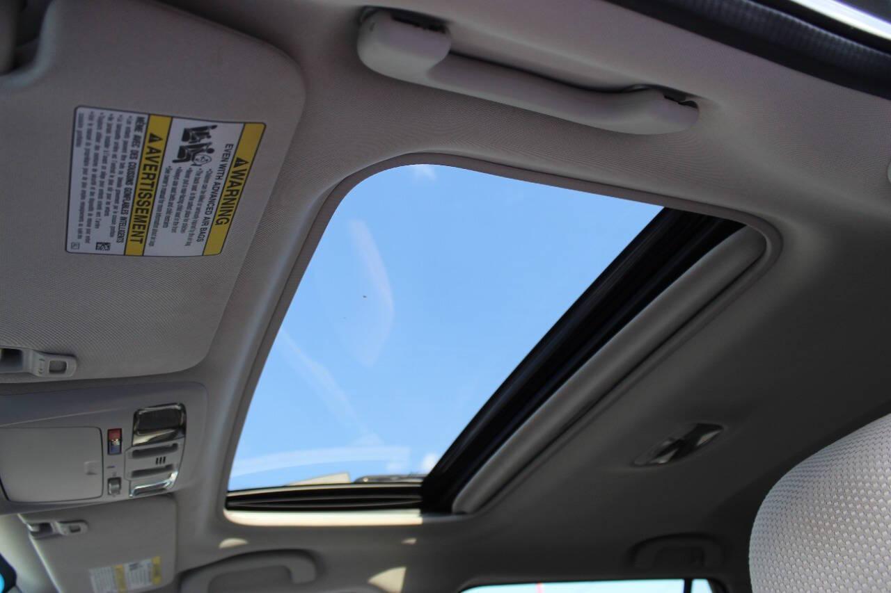 2019 Green Subaru Outback 2.5i Premium (4S4BSAHC8K3) with an 2.5L H4 DOHC 16V engine, CVT transmission, located at 4301 NW 39th , Oklahoma City, OK, 73112, (405) 949-5600, 35.512135, -97.598671 - NO DRIVERS LICENCE -NO FULL COVERAGE INSURANCE - NO CREDIT CHECK. COME ON OVER TO SUPERSPORTS, TAKE A LOOK AND TEST DRIVE. PLEASE GIVE US A CALL AT (405) 949-5600. NO LICENCIA DE CONDUCIR - NO SEGURO DE COBERTURA TOTAL - NO VERIFICACION DE CREDITO. VISITENOS EN SUPERSPORTS, MIRE NUESTRO - Photo#19