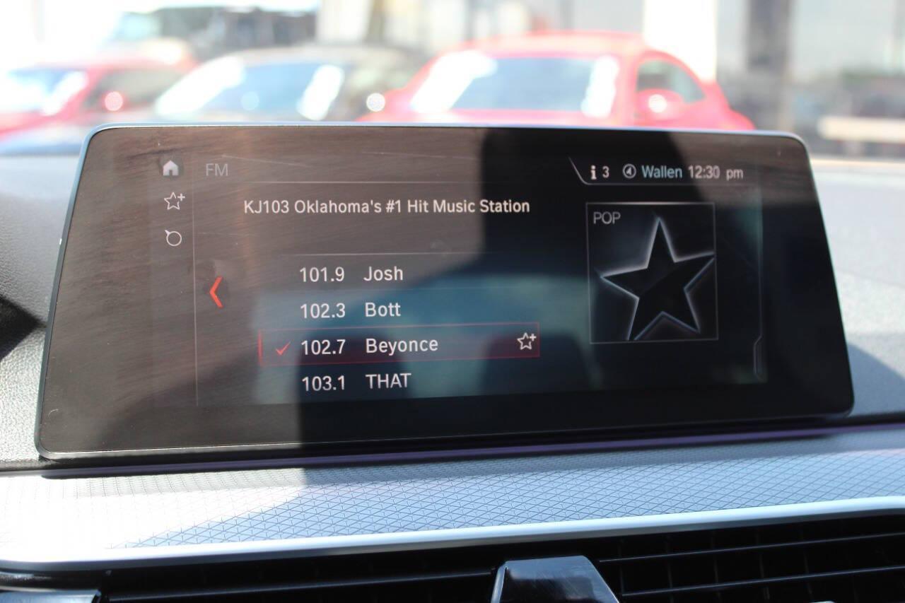 2019 White BMW 5 Series 530e iPerformance (WBAJA9C58KB) with an 2.0L I4 Turbocharger 2.0L I4 engine, Automatic 8-Speed transmission, located at 4301 NW 39th , Oklahoma City, OK, 73112, (405) 949-5600, 35.512135, -97.598671 - NO DRIVERS LICENCE -NO FULL COVERAGE INSURANCE - NO CREDIT CHECK. COME ON OVER TO SUPERSPORTS, TAKE A LOOK AND TEST DRIVE. PLEASE GIVE US A CALL AT (405) 949-5600. NO LICENCIA DE CONDUCIR - NO SEGURO DE COBERTURA TOTAL - NO VERIFICACION DE CREDITO. VISITENOS EN SUPERSPORTS, MIRE NUESTRO - Photo#18