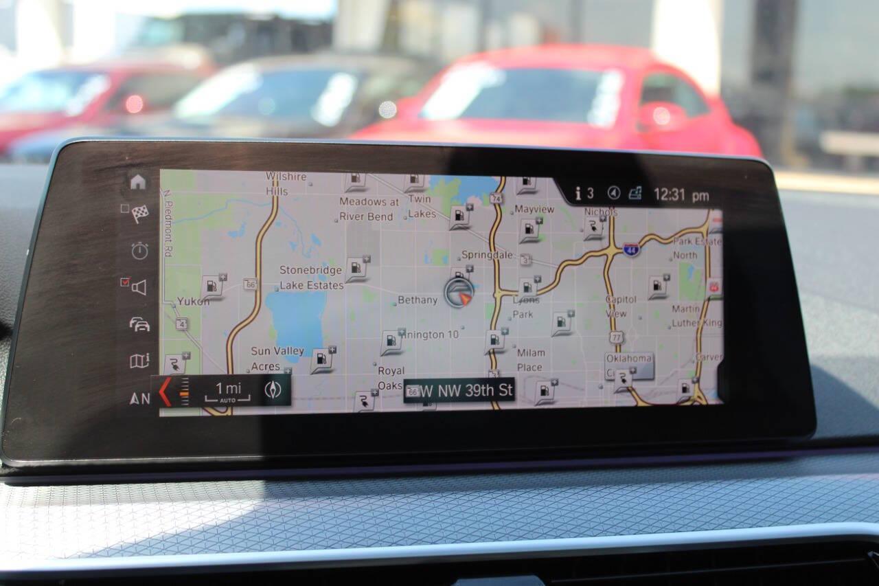 2019 White BMW 5 Series 530e iPerformance (WBAJA9C58KB) with an 2.0L I4 Turbocharger 2.0L I4 engine, Automatic 8-Speed transmission, located at 4301 NW 39th , Oklahoma City, OK, 73112, (405) 949-5600, 35.512135, -97.598671 - NO DRIVERS LICENCE -NO FULL COVERAGE INSURANCE - NO CREDIT CHECK. COME ON OVER TO SUPERSPORTS, TAKE A LOOK AND TEST DRIVE. PLEASE GIVE US A CALL AT (405) 949-5600. NO LICENCIA DE CONDUCIR - NO SEGURO DE COBERTURA TOTAL - NO VERIFICACION DE CREDITO. VISITENOS EN SUPERSPORTS, MIRE NUESTRO - Photo#19