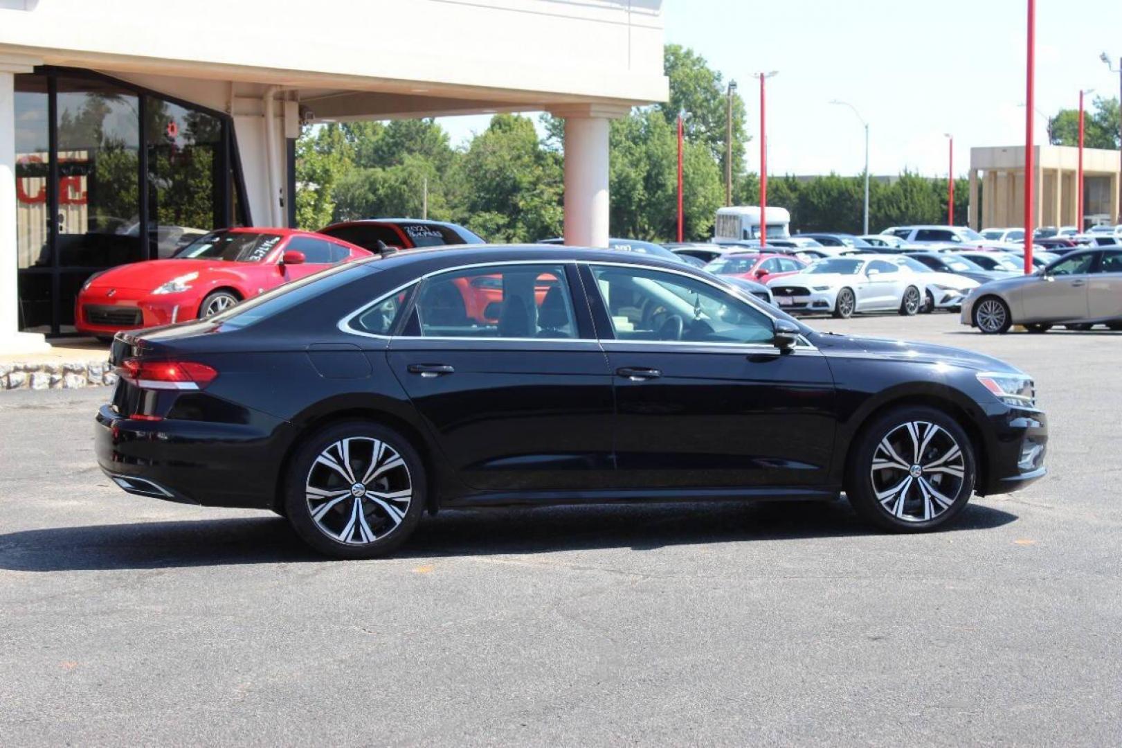 2021 Black Volkswagen Passat SE (1VWSA7A35MC) with an 2.0L L4 DOHC 16V engine, 6A transmission, located at 4301 NW 39th , Oklahoma City, OK, 73112, (405) 949-5600, 35.512135, -97.598671 - Photo#2