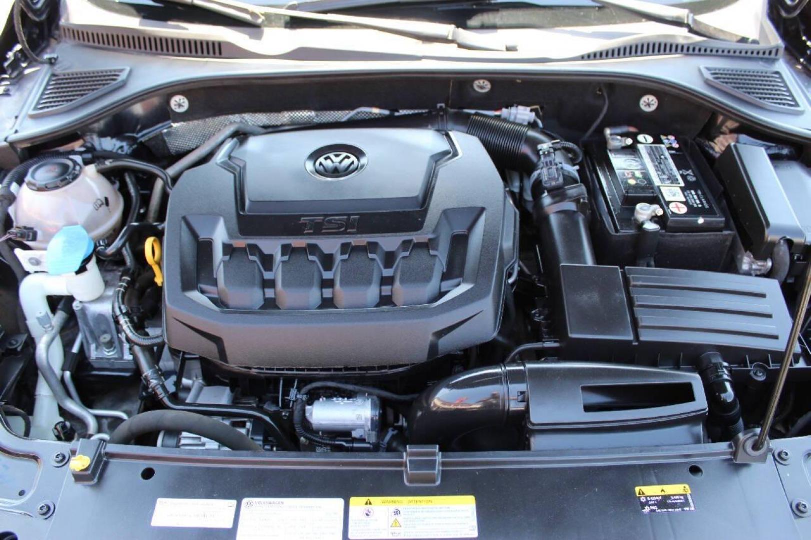 2021 Black Volkswagen Passat SE (1VWSA7A35MC) with an 2.0L L4 DOHC 16V engine, 6A transmission, located at 4301 NW 39th , Oklahoma City, OK, 73112, (405) 949-5600, 35.512135, -97.598671 - Photo#7