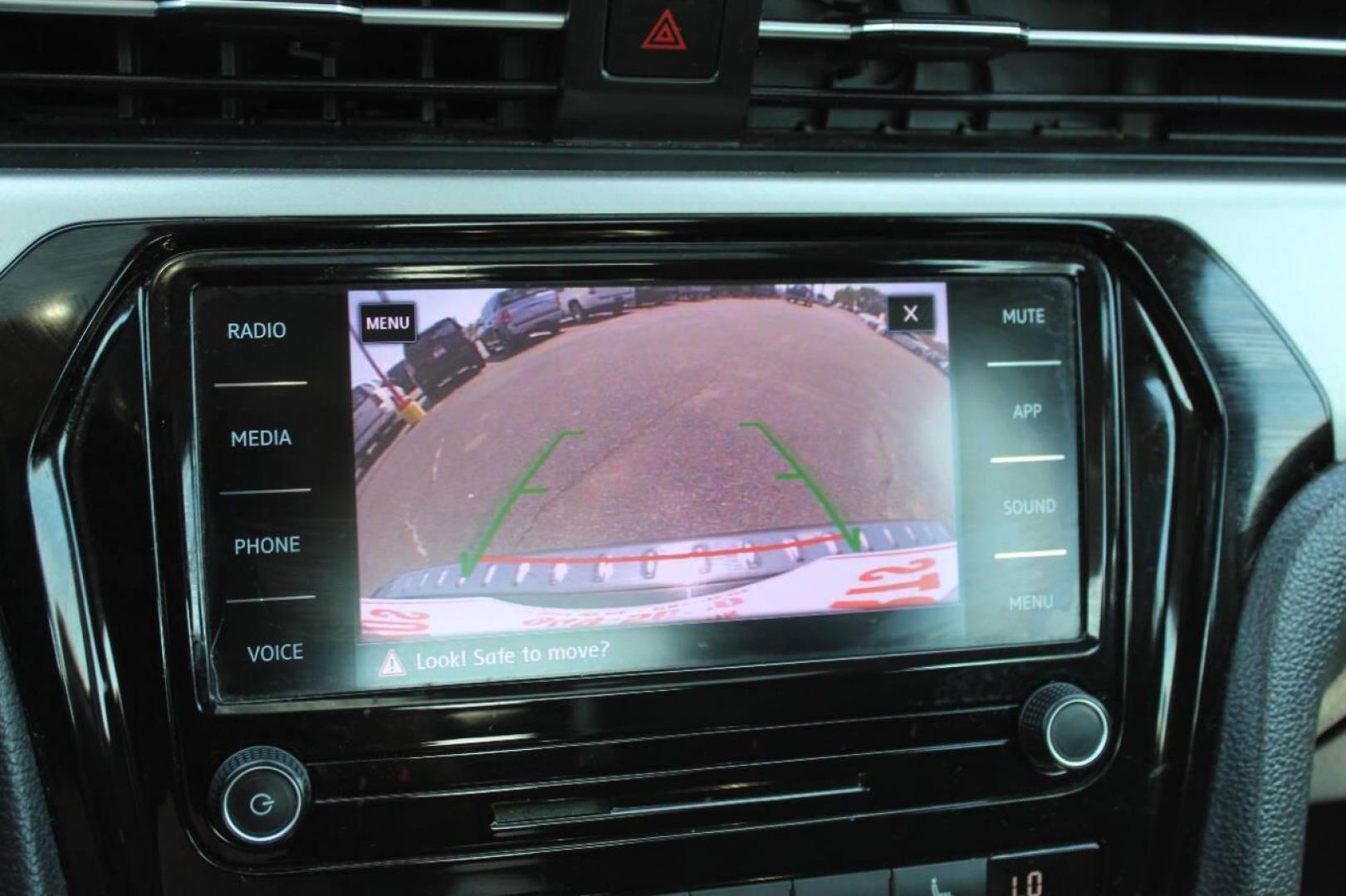 2021 Black Volkswagen Passat SE (1VWSA7A35MC) with an 2.0L L4 DOHC 16V engine, 6A transmission, located at 4301 NW 39th , Oklahoma City, OK, 73112, (405) 949-5600, 35.512135, -97.598671 - Photo#21