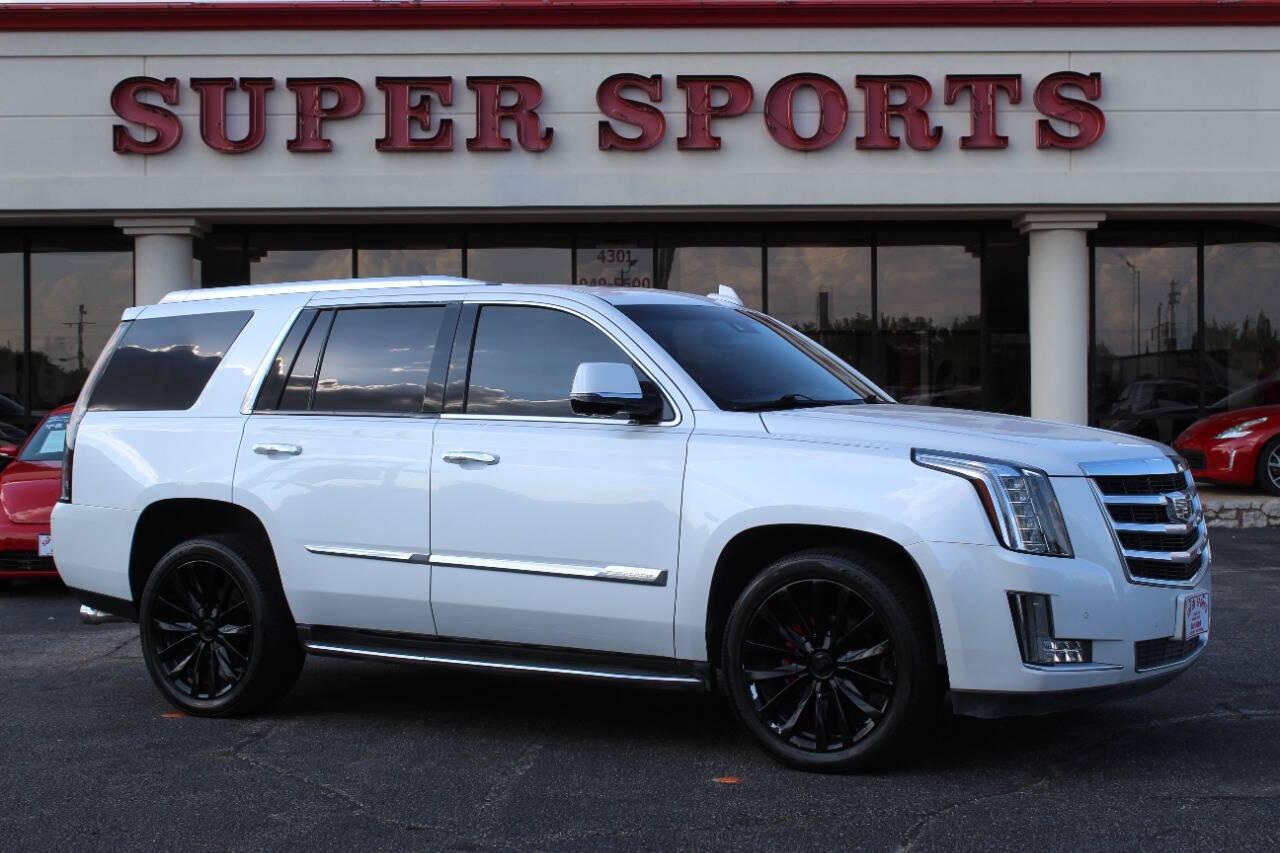 photo of 2016 Cadillac Escalade Luxury 4WD