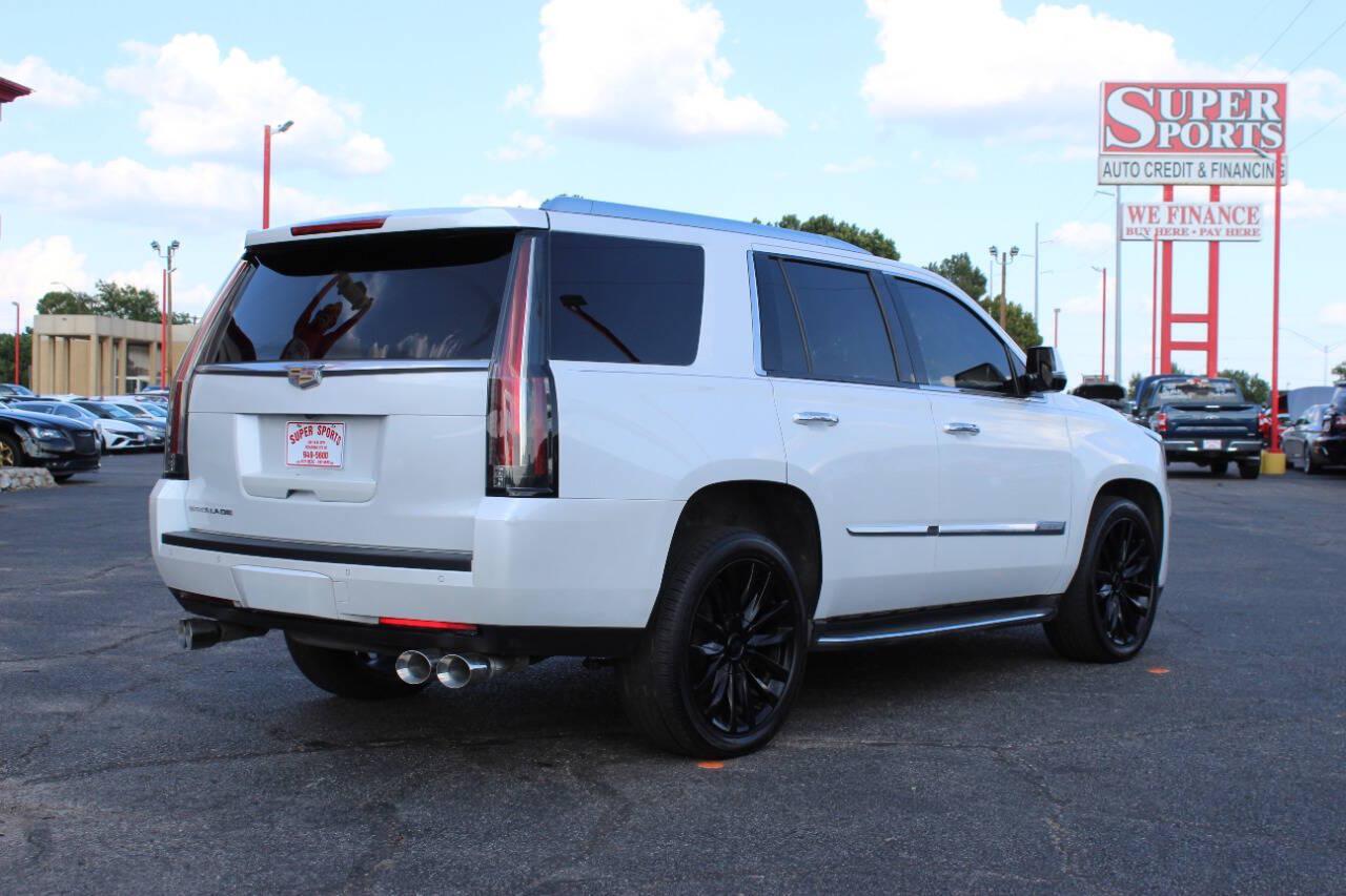 2016 White Cadillac Escalade Luxury 4WD (1GYS4BKJ9GR) with an 6.2L V8 6.2L V8 engine, Automatic 8-Speed transmission, located at 4301 NW 39th , Oklahoma City, OK, 73112, (405) 949-5600, 35.512135, -97.598671 - Hablamos espanol. SPEND SMART --- BUY FROM SUPER SPORTS. ALL PRICES, DOWN PAYMENTS, PAYMENTS, AND FINANCE TERMS ARE NEGOTIABLE AT THE TIME OF APPROVAL. WE WILL WORK WITH YOU TO FIT YOUR BUDGET. WE WILL EVEN LOWER AND ADJUST THE NUMBERS TO HELP MAKE THE VEHICLE MORE AFFORDABLE FOR YOU.- Photo#3