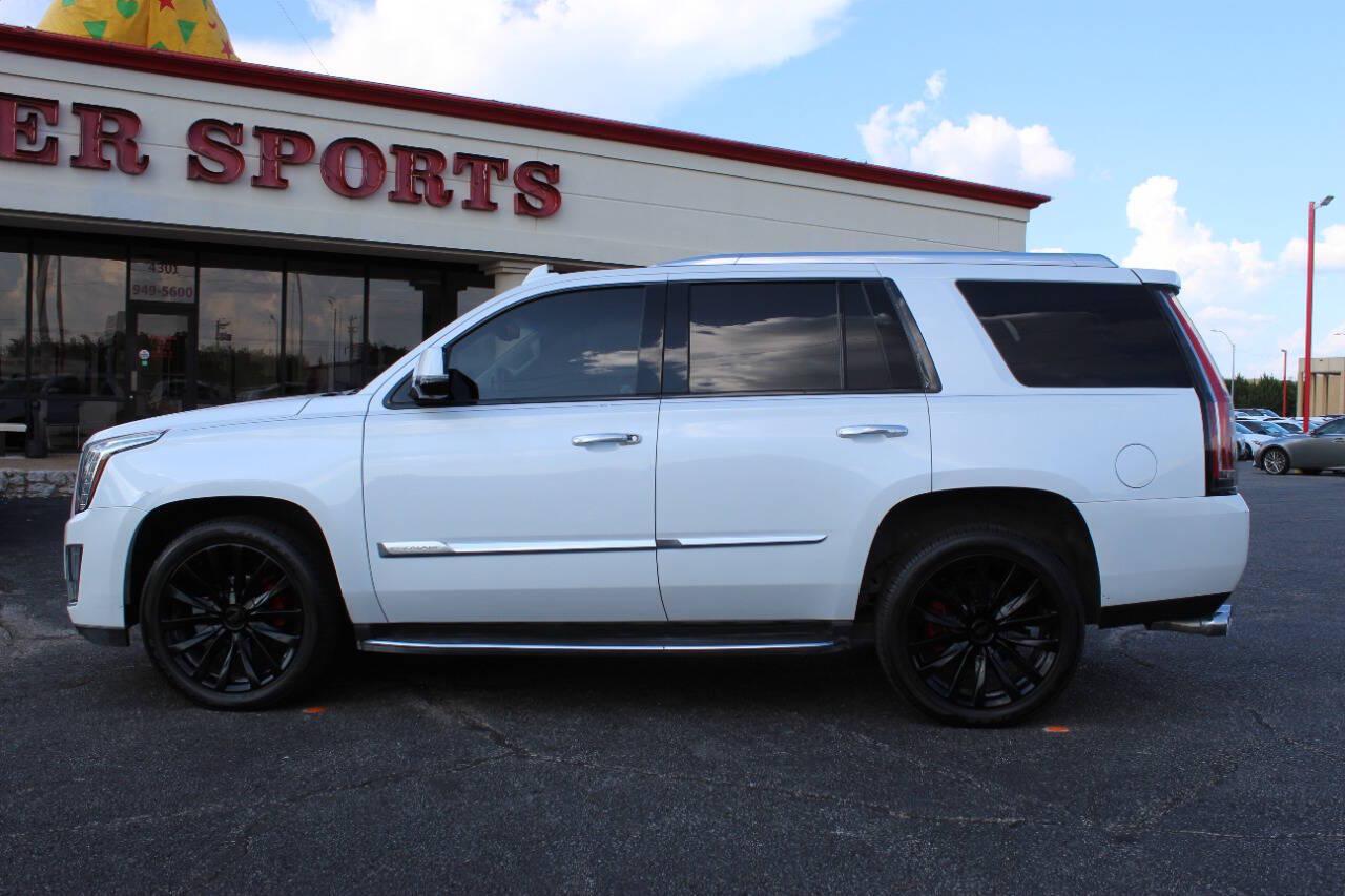 2016 White Cadillac Escalade Luxury 4WD (1GYS4BKJ9GR) with an 6.2L V8 6.2L V8 engine, Automatic 8-Speed transmission, located at 4301 NW 39th , Oklahoma City, OK, 73112, (405) 949-5600, 35.512135, -97.598671 - Hablamos espanol. SPEND SMART --- BUY FROM SUPER SPORTS. ALL PRICES, DOWN PAYMENTS, PAYMENTS, AND FINANCE TERMS ARE NEGOTIABLE AT THE TIME OF APPROVAL. WE WILL WORK WITH YOU TO FIT YOUR BUDGET. WE WILL EVEN LOWER AND ADJUST THE NUMBERS TO HELP MAKE THE VEHICLE MORE AFFORDABLE FOR YOU.- Photo#5