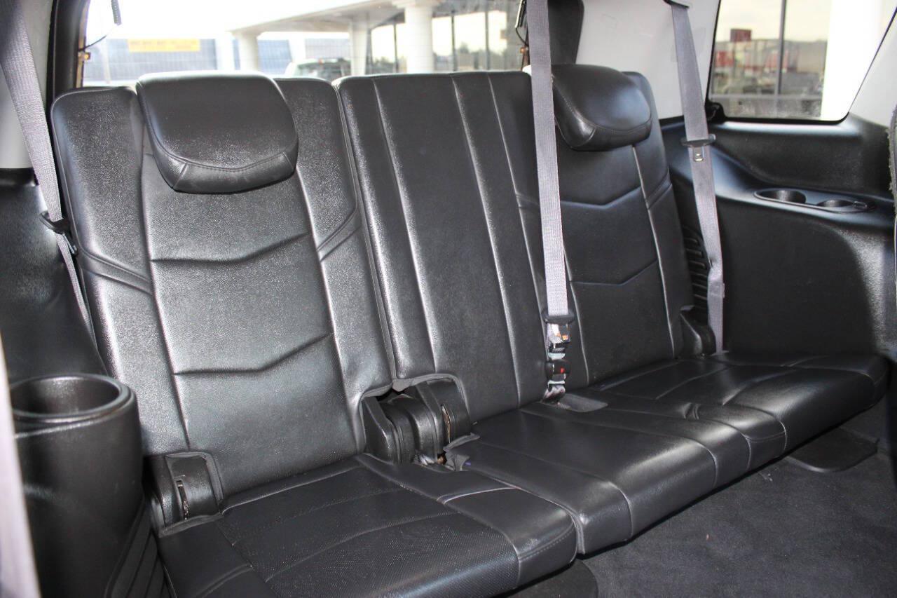 2016 White Cadillac Escalade Luxury 4WD (1GYS4BKJ9GR) with an 6.2L V8 6.2L V8 engine, Automatic 8-Speed transmission, located at 4301 NW 39th , Oklahoma City, OK, 73112, (405) 949-5600, 35.512135, -97.598671 - Hablamos espanol. SPEND SMART --- BUY FROM SUPER SPORTS. ALL PRICES, DOWN PAYMENTS, PAYMENTS, AND FINANCE TERMS ARE NEGOTIABLE AT THE TIME OF APPROVAL. WE WILL WORK WITH YOU TO FIT YOUR BUDGET. WE WILL EVEN LOWER AND ADJUST THE NUMBERS TO HELP MAKE THE VEHICLE MORE AFFORDABLE FOR YOU.- Photo#11
