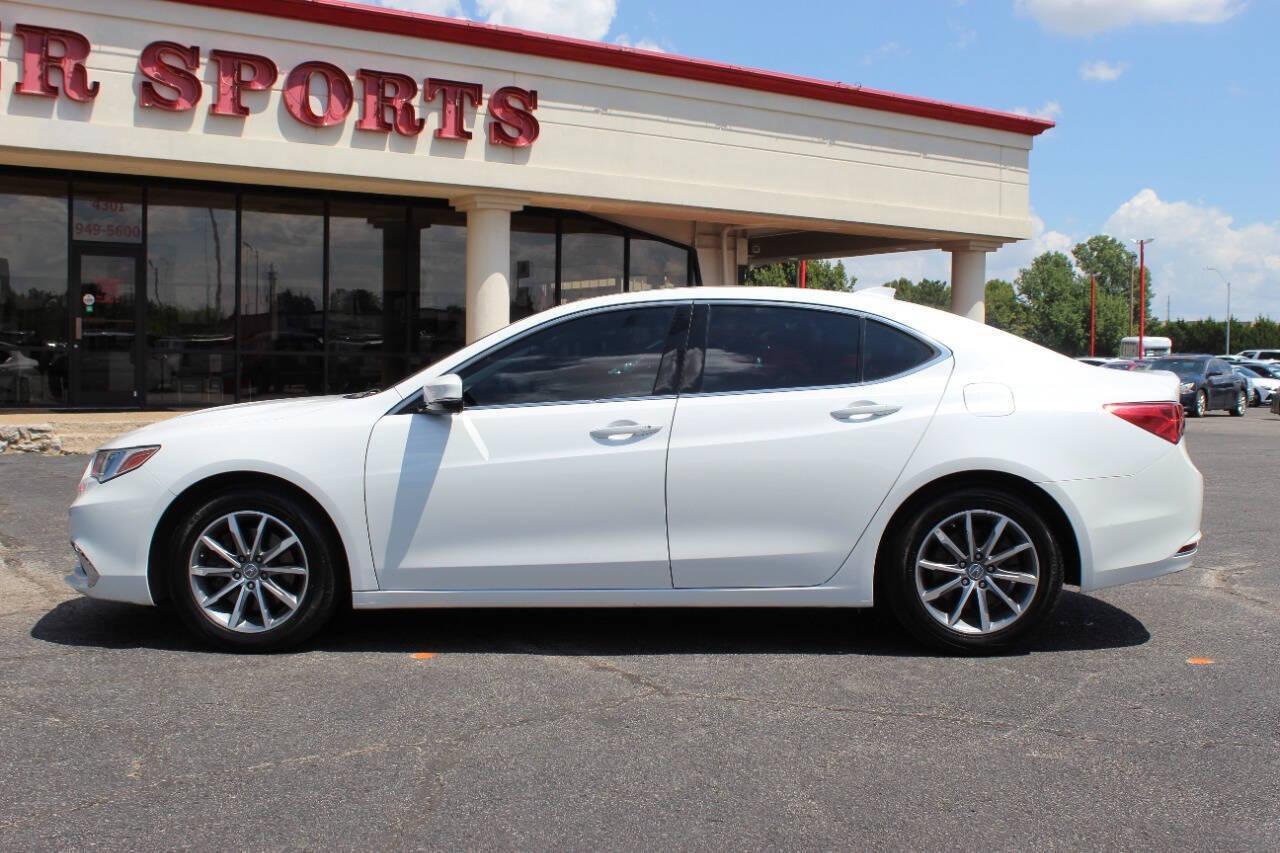 2020 White Acura TLX Base 2.4L (19UUB1F34LA) with an 2.4L L4 DOHC 16V engine, 8A transmission, located at 4301 NW 39th , Oklahoma City, OK, 73112, (405) 949-5600, 35.512135, -97.598671 - NO DRIVERS LICENCE -NO FULL COVERAGE INSURANCE - NO CREDIT CHECK. COME ON OVER TO SUPERSPORTS, TAKE A LOOK AND TEST DRIVE. PLEASE GIVE US A CALL AT (405) 949-5600. NO LICENCIA DE CONDUCIR - NO SEGURO DE COBERTURA TOTAL - NO VERIFICACION DE CREDITO. VISITENOS EN SUPERSPORTS, MIRE NUESTRO - Photo#5