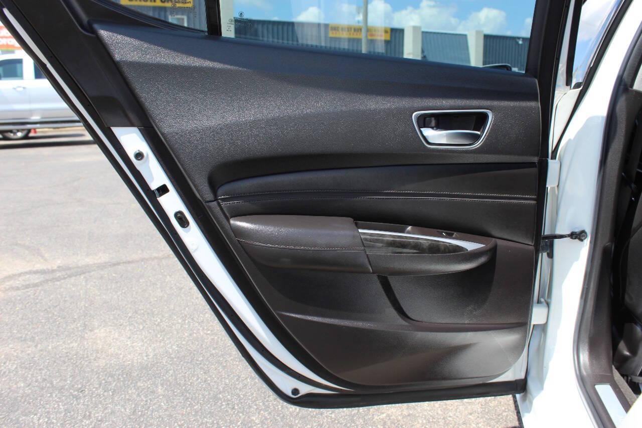 2020 White Acura TLX Base 2.4L (19UUB1F34LA) with an 2.4L L4 DOHC 16V engine, 8A transmission, located at 4301 NW 39th , Oklahoma City, OK, 73112, (405) 949-5600, 35.512135, -97.598671 - NO DRIVERS LICENCE -NO FULL COVERAGE INSURANCE - NO CREDIT CHECK. COME ON OVER TO SUPERSPORTS, TAKE A LOOK AND TEST DRIVE. PLEASE GIVE US A CALL AT (405) 949-5600. NO LICENCIA DE CONDUCIR - NO SEGURO DE COBERTURA TOTAL - NO VERIFICACION DE CREDITO. VISITENOS EN SUPERSPORTS, MIRE NUESTRO - Photo#14