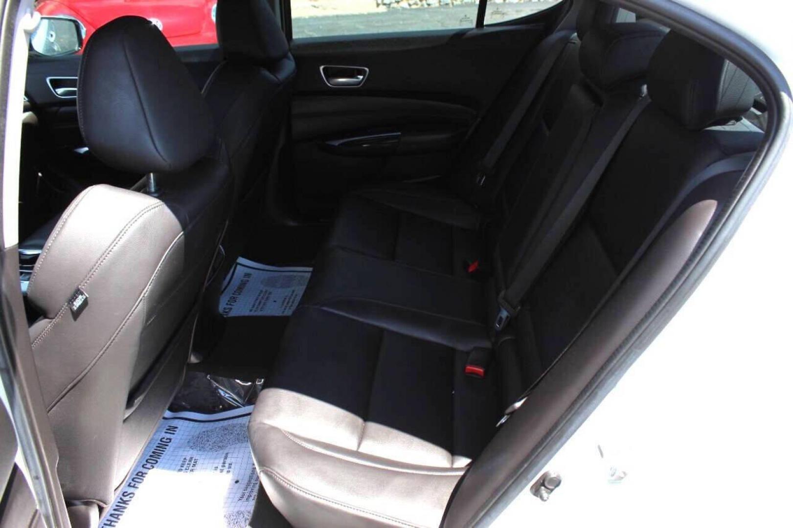 2020 White Acura TLX Base 2.4L (19UUB1F34LA) with an 2.4L L4 DOHC 16V engine, 8A transmission, located at 4301 NW 39th , Oklahoma City, OK, 73112, (405) 949-5600, 35.512135, -97.598671 - NO DRIVERS LICENCE -NO FULL COVERAGE INSURANCE - NO CREDIT CHECK. COME ON OVER TO SUPERSPORTS, TAKE A LOOK AND TEST DRIVE. PLEASE GIVE US A CALL AT (405) 949-5600. NO LICENCIA DE CONDUCIR - NO SEGURO DE COBERTURA TOTAL - NO VERIFICACION DE CREDITO. VISITENOS EN SUPERSPORTS, MIRE NUESTRO - Photo#13
