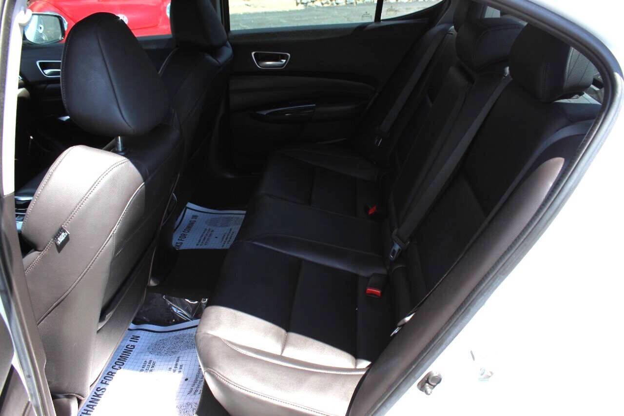 2020 White Acura TLX Base 2.4L (19UUB1F34LA) with an 2.4L L4 DOHC 16V engine, 8A transmission, located at 4301 NW 39th , Oklahoma City, OK, 73112, (405) 949-5600, 35.512135, -97.598671 - NO DRIVERS LICENCE -NO FULL COVERAGE INSURANCE - NO CREDIT CHECK. COME ON OVER TO SUPERSPORTS, TAKE A LOOK AND TEST DRIVE. PLEASE GIVE US A CALL AT (405) 949-5600. NO LICENCIA DE CONDUCIR - NO SEGURO DE COBERTURA TOTAL - NO VERIFICACION DE CREDITO. VISITENOS EN SUPERSPORTS, MIRE NUESTRO - Photo#13