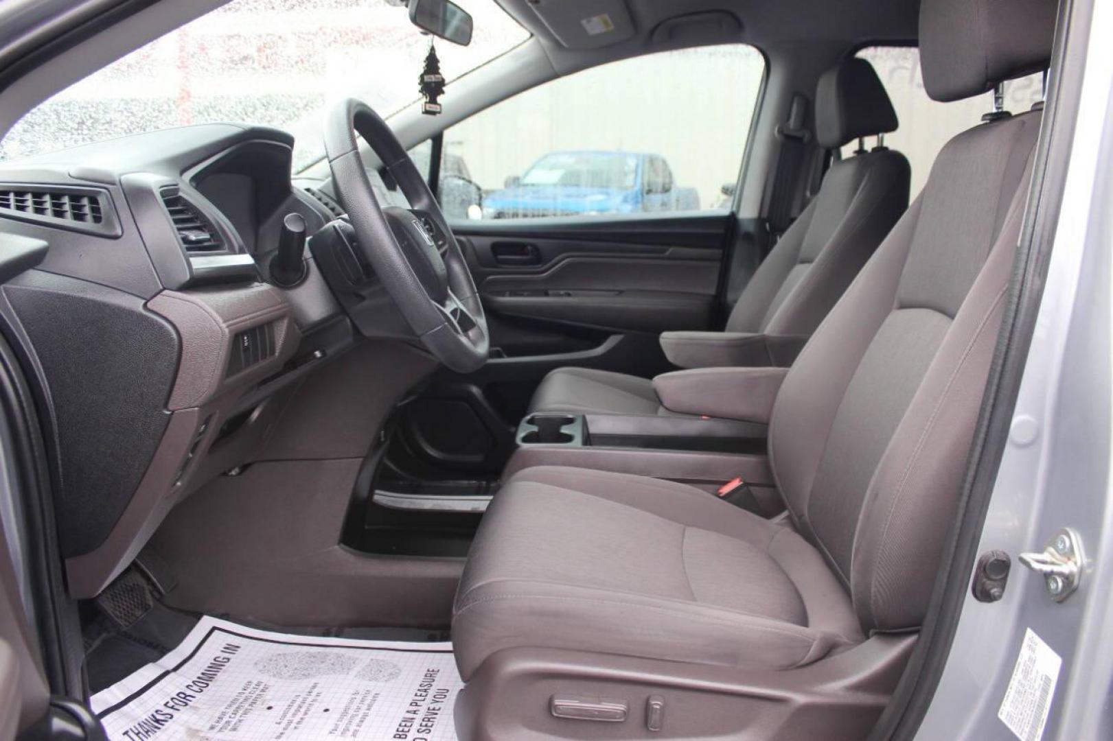 2020 Silver Honda Odyssey LX (5FNRL6H29LB) with an 3.5L V6 SOHC 24V engine, 9A transmission, located at 4301 NW 39th , Oklahoma City, OK, 73112, (405) 949-5600, 35.512135, -97.598671 - Photo#20
