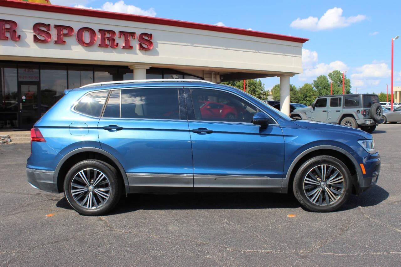 2019 Blue Volkswagen Tiguan SE (3VV3B7AX4KM) with an 2.0L L4 DOHC 16V TURBO engine, 8A transmission, located at 4301 NW 39th , Oklahoma City, OK, 73112, (405) 949-5600, 35.512135, -97.598671 - NO DRIVERS LICENCE -NO FULL COVERAGE INSURANCE - NO CREDIT CHECK. COME ON OVER TO SUPERSPORTS, TAKE A LOOK AND TEST DRIVE. PLEASE GIVE US A CALL AT (405) 949-5600. NO LICENCIA DE CONDUCIR - NO SEGURO DE COBERTURA TOTAL - NO VERIFICACION DE CREDITO. VISITENOS EN SUPERSPORTS, MIRE NUESTRO - Photo#2