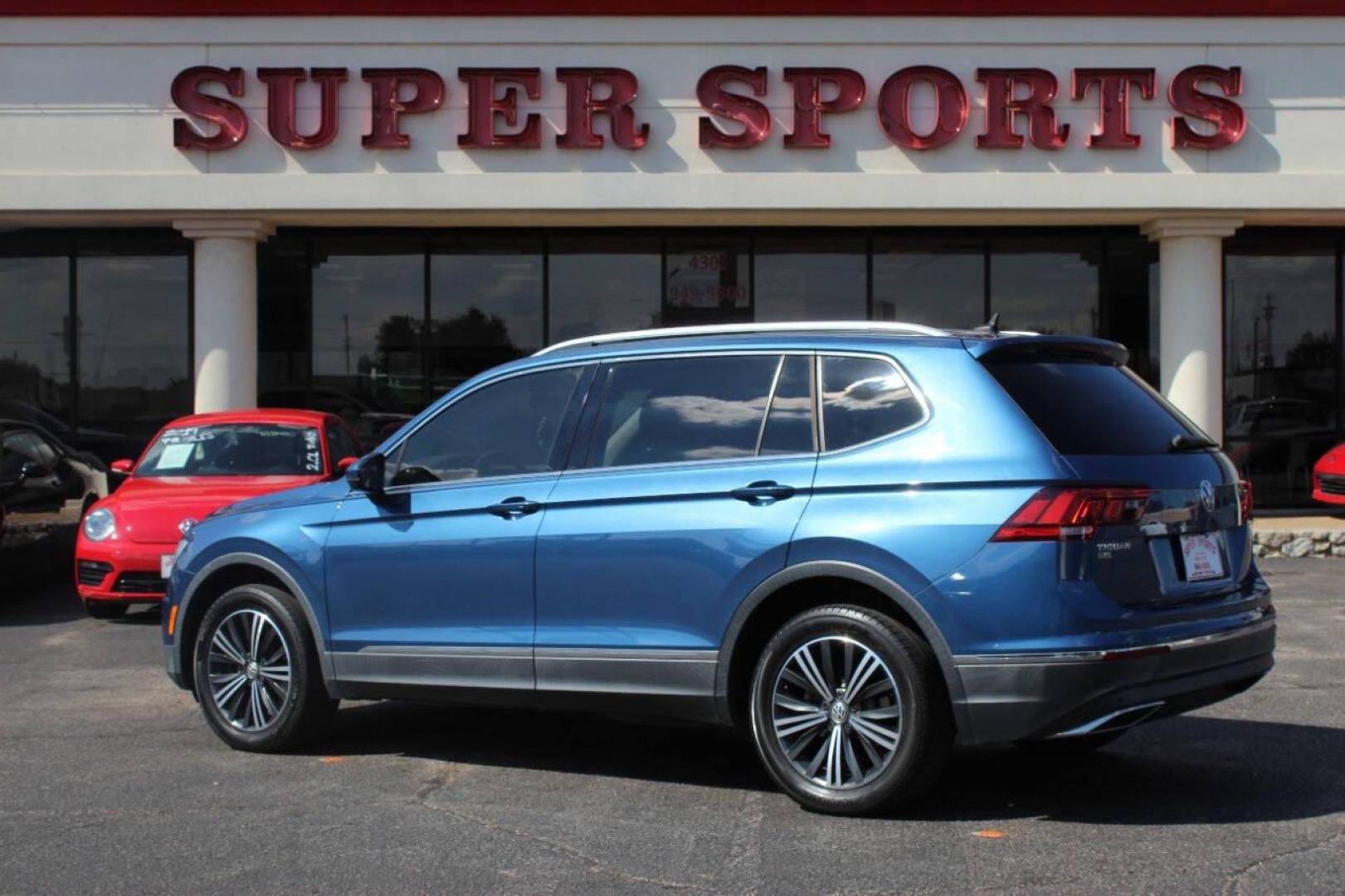 2019 Blue Volkswagen Tiguan SE (3VV3B7AX4KM) with an 2.0L L4 DOHC 16V TURBO engine, 8A transmission, located at 4301 NW 39th , Oklahoma City, OK, 73112, (405) 949-5600, 35.512135, -97.598671 - NO DRIVERS LICENCE -NO FULL COVERAGE INSURANCE - NO CREDIT CHECK. COME ON OVER TO SUPERSPORTS, TAKE A LOOK AND TEST DRIVE. PLEASE GIVE US A CALL AT (405) 949-5600. NO LICENCIA DE CONDUCIR - NO SEGURO DE COBERTURA TOTAL - NO VERIFICACION DE CREDITO. VISITENOS EN SUPERSPORTS, MIRE NUESTRO - Photo#4