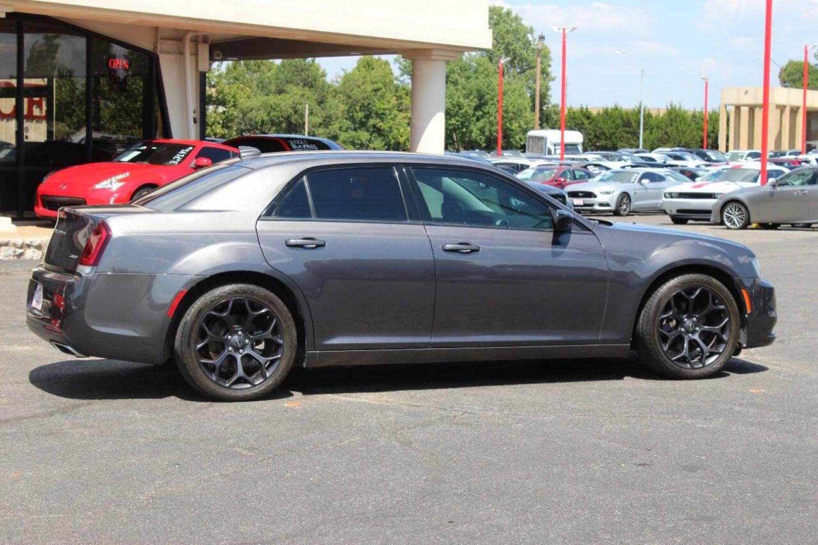 2019 Gray Chrysler 300 Touring (2C3CCAAG3KH) with an 3.6L V6 SOHC 24V engine, 8A transmission, located at 4301 NW 39th , Oklahoma City, OK, 73112, (405) 949-5600, 35.512135, -97.598671 - NO DRIVERS LICENCE -NO FULL COVERAGE INSURANCE - NO CREDIT CHECK. COME ON OVER TO SUPERSPORTS, TAKE A LOOK AND TEST DRIVE. PLEASE GIVE US A CALL AT (405) 949-5600. NO LICENCIA DE CONDUCIR - NO SEGURO DE COBERTURA TOTAL - NO VERIFICACION DE CREDITO. VISITENOS EN SUPERSPORTS, MIRE NUESTRO - Photo#2