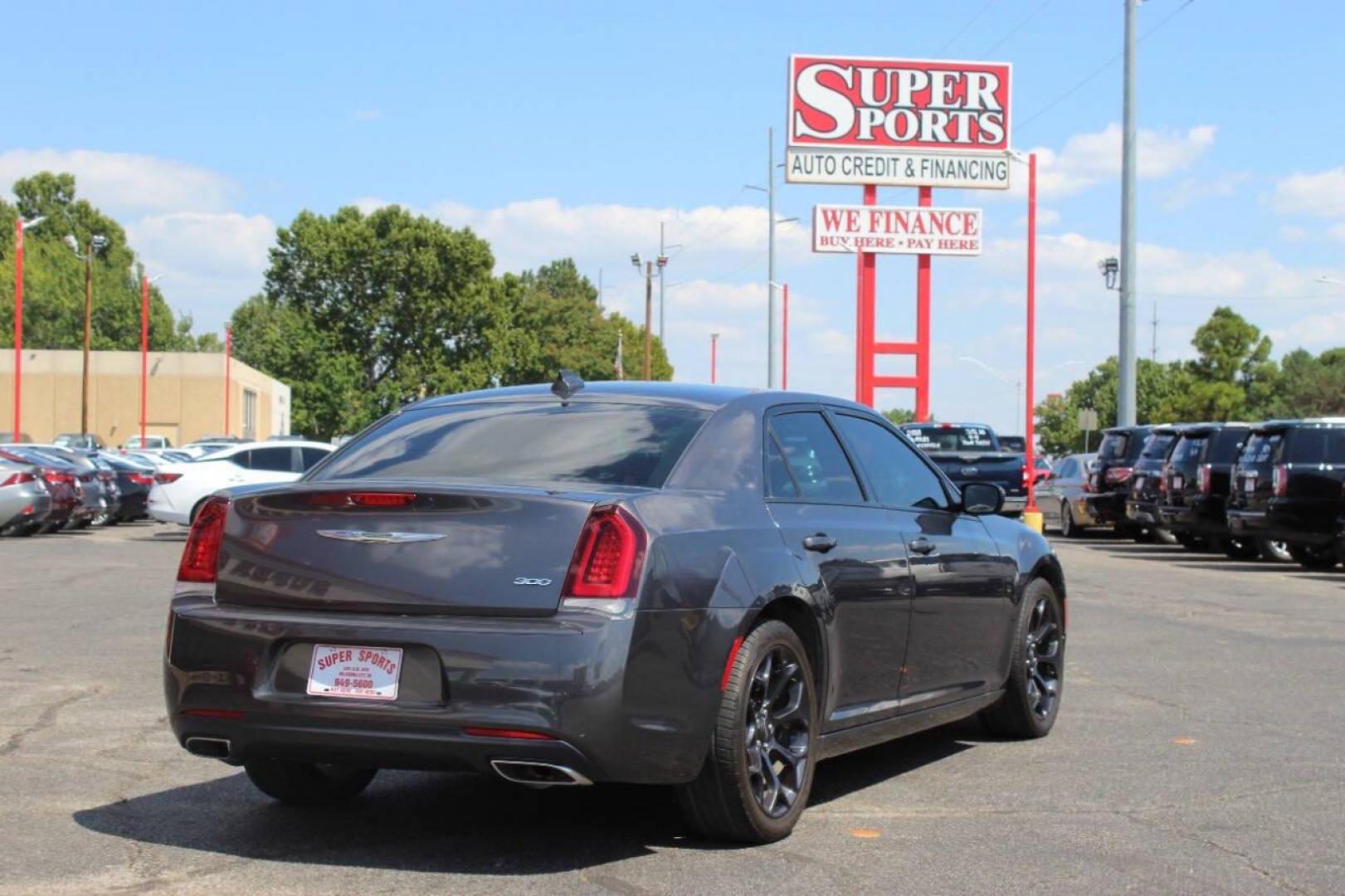 2019 Gray Chrysler 300 Touring (2C3CCAAG3KH) with an 3.6L V6 SOHC 24V engine, 8A transmission, located at 4301 NW 39th , Oklahoma City, OK, 73112, (405) 949-5600, 35.512135, -97.598671 - NO DRIVERS LICENCE -NO FULL COVERAGE INSURANCE - NO CREDIT CHECK. COME ON OVER TO SUPERSPORTS, TAKE A LOOK AND TEST DRIVE. PLEASE GIVE US A CALL AT (405) 949-5600. NO LICENCIA DE CONDUCIR - NO SEGURO DE COBERTURA TOTAL - NO VERIFICACION DE CREDITO. VISITENOS EN SUPERSPORTS, MIRE NUESTRO - Photo#3