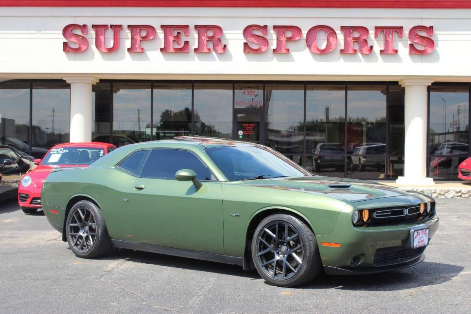 2018 Green Dodge Challenger R/T Plus (2C3CDZBT2JH) with an 5.7L V8 OHV 16V engine, 6A transmission, located at 4301 NW 39th , Oklahoma City, OK, 73112, (405) 949-5600, 35.512135, -97.598671 - NO DRIVERS LICENCE -NO FULL COVERAGE INSURANCE - NO CREDIT CHECK. COME ON OVER TO SUPERSPORTS, TAKE A LOOK AND TEST DRIVE. PLEASE GIVE US A CALL AT (405) 949-5600. NO LICENCIA DE CONDUCIR - NO SEGURO DE COBERTURA TOTAL - NO VERIFICACION DE CREDITO. VISITENOS EN SUPERSPORTS, MIRE NUESTRO - Photo#0