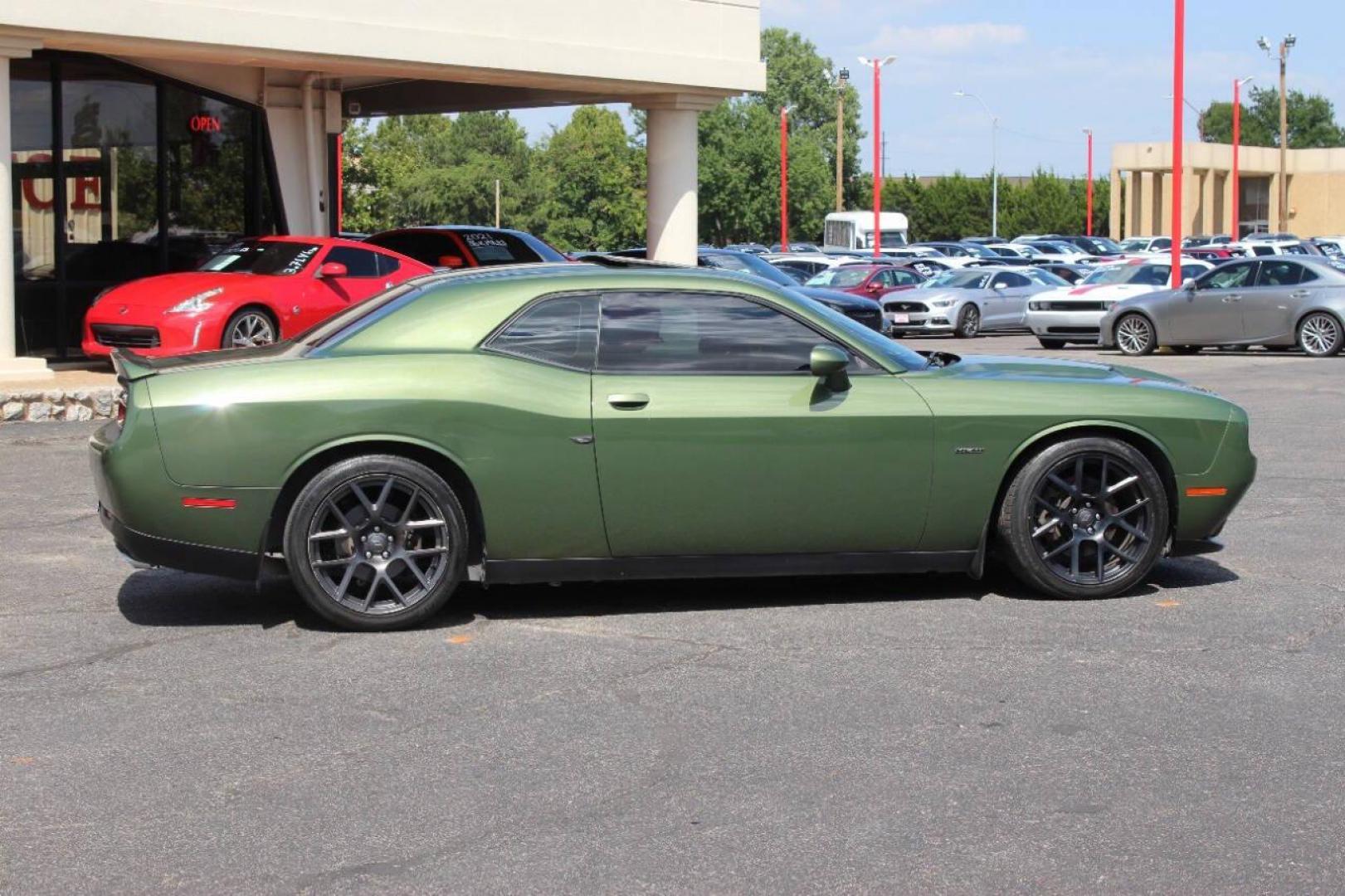 2018 Green Dodge Challenger R/T Plus (2C3CDZBT2JH) with an 5.7L V8 OHV 16V engine, 6A transmission, located at 4301 NW 39th , Oklahoma City, OK, 73112, (405) 949-5600, 35.512135, -97.598671 - NO DRIVERS LICENCE -NO FULL COVERAGE INSURANCE - NO CREDIT CHECK. COME ON OVER TO SUPERSPORTS, TAKE A LOOK AND TEST DRIVE. PLEASE GIVE US A CALL AT (405) 949-5600. NO LICENCIA DE CONDUCIR - NO SEGURO DE COBERTURA TOTAL - NO VERIFICACION DE CREDITO. VISITENOS EN SUPERSPORTS, MIRE NUESTRO - Photo#2