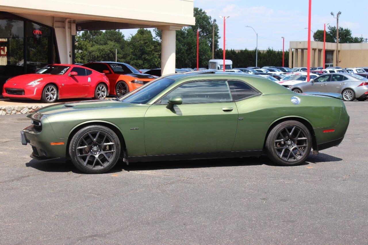 2018 Green Dodge Challenger R/T Plus (2C3CDZBT2JH) with an 5.7L V8 OHV 16V engine, 6A transmission, located at 4301 NW 39th , Oklahoma City, OK, 73112, (405) 949-5600, 35.512135, -97.598671 - NO DRIVERS LICENCE -NO FULL COVERAGE INSURANCE - NO CREDIT CHECK. COME ON OVER TO SUPERSPORTS, TAKE A LOOK AND TEST DRIVE. PLEASE GIVE US A CALL AT (405) 949-5600. NO LICENCIA DE CONDUCIR - NO SEGURO DE COBERTURA TOTAL - NO VERIFICACION DE CREDITO. VISITENOS EN SUPERSPORTS, MIRE NUESTRO - Photo#5
