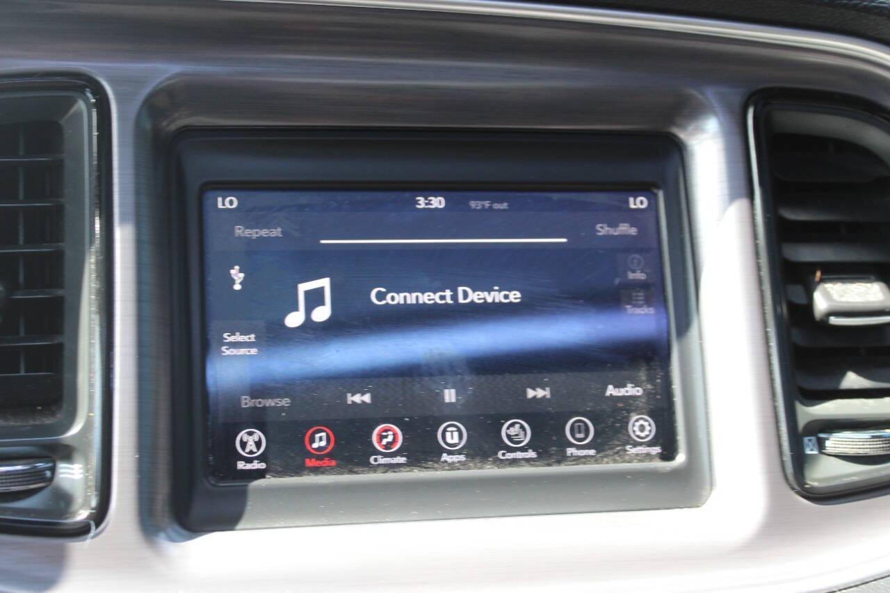 2018 Green Dodge Challenger R/T Plus (2C3CDZBT2JH) with an 5.7L V8 OHV 16V engine, 6A transmission, located at 4301 NW 39th , Oklahoma City, OK, 73112, (405) 949-5600, 35.512135, -97.598671 - NO DRIVERS LICENCE -NO FULL COVERAGE INSURANCE - NO CREDIT CHECK. COME ON OVER TO SUPERSPORTS, TAKE A LOOK AND TEST DRIVE. PLEASE GIVE US A CALL AT (405) 949-5600. NO LICENCIA DE CONDUCIR - NO SEGURO DE COBERTURA TOTAL - NO VERIFICACION DE CREDITO. VISITENOS EN SUPERSPORTS, MIRE NUESTRO - Photo#15