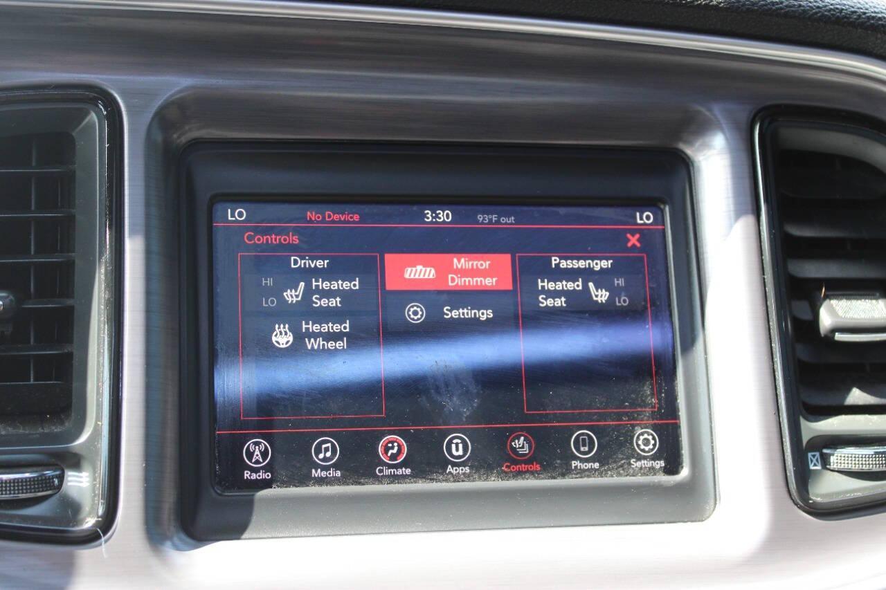 2018 Green Dodge Challenger R/T Plus (2C3CDZBT2JH) with an 5.7L V8 OHV 16V engine, 6A transmission, located at 4301 NW 39th , Oklahoma City, OK, 73112, (405) 949-5600, 35.512135, -97.598671 - NO DRIVERS LICENCE -NO FULL COVERAGE INSURANCE - NO CREDIT CHECK. COME ON OVER TO SUPERSPORTS, TAKE A LOOK AND TEST DRIVE. PLEASE GIVE US A CALL AT (405) 949-5600. NO LICENCIA DE CONDUCIR - NO SEGURO DE COBERTURA TOTAL - NO VERIFICACION DE CREDITO. VISITENOS EN SUPERSPORTS, MIRE NUESTRO - Photo#19