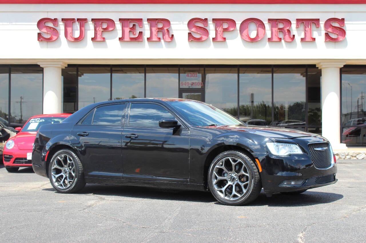 2018 Black Chrysler 300 Limited RWD (2C3CCAAG6JH) with an 3.6L V6 SOHC 24V engine, 8A transmission, located at 4301 NW 39th , Oklahoma City, OK, 73112, (405) 949-5600, 35.512135, -97.598671 - NO DRIVERS LICENCE -NO FULL COVERAGE INSURANCE - NO CREDIT CHECK. COME ON OVER TO SUPERSPORTS, TAKE A LOOK AND TEST DRIVE. PLEASE GIVE US A CALL AT (405) 949-5600. NO LICENCIA DE CONDUCIR - NO SEGURO DE COBERTURA TOTAL - NO VERIFICACION DE CREDITO. VISITENOS EN SUPERSPORTS, MIRE NUESTRO - Photo#0