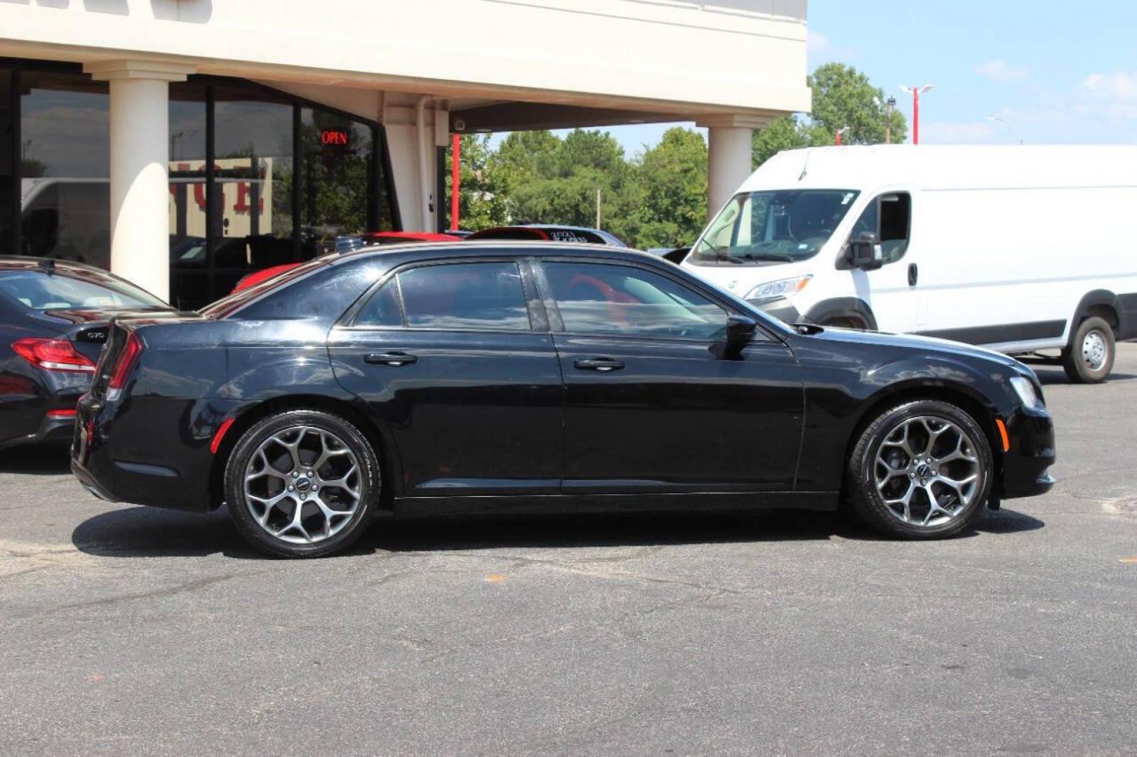 2018 Black Chrysler 300 Limited RWD (2C3CCAAG6JH) with an 3.6L V6 SOHC 24V engine, 8A transmission, located at 4301 NW 39th , Oklahoma City, OK, 73112, (405) 949-5600, 35.512135, -97.598671 - NO DRIVERS LICENCE -NO FULL COVERAGE INSURANCE - NO CREDIT CHECK. COME ON OVER TO SUPERSPORTS, TAKE A LOOK AND TEST DRIVE. PLEASE GIVE US A CALL AT (405) 949-5600. NO LICENCIA DE CONDUCIR - NO SEGURO DE COBERTURA TOTAL - NO VERIFICACION DE CREDITO. VISITENOS EN SUPERSPORTS, MIRE NUESTRO - Photo#1