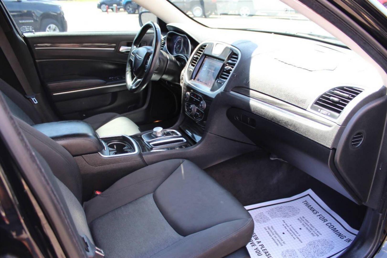 2018 Black Chrysler 300 Limited RWD (2C3CCAAG6JH) with an 3.6L V6 SOHC 24V engine, 8A transmission, located at 4301 NW 39th , Oklahoma City, OK, 73112, (405) 949-5600, 35.512135, -97.598671 - NO DRIVERS LICENCE -NO FULL COVERAGE INSURANCE - NO CREDIT CHECK. COME ON OVER TO SUPERSPORTS, TAKE A LOOK AND TEST DRIVE. PLEASE GIVE US A CALL AT (405) 949-5600. NO LICENCIA DE CONDUCIR - NO SEGURO DE COBERTURA TOTAL - NO VERIFICACION DE CREDITO. VISITENOS EN SUPERSPORTS, MIRE NUESTRO - Photo#7