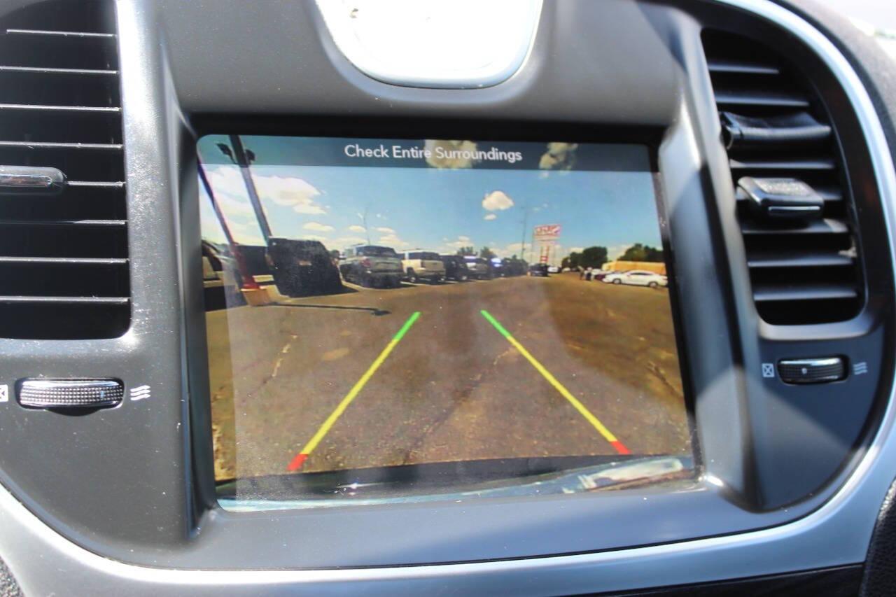 2018 Black Chrysler 300 Limited RWD (2C3CCAAG6JH) with an 3.6L V6 SOHC 24V engine, 8A transmission, located at 4301 NW 39th , Oklahoma City, OK, 73112, (405) 949-5600, 35.512135, -97.598671 - NO DRIVERS LICENCE -NO FULL COVERAGE INSURANCE - NO CREDIT CHECK. COME ON OVER TO SUPERSPORTS, TAKE A LOOK AND TEST DRIVE. PLEASE GIVE US A CALL AT (405) 949-5600. NO LICENCIA DE CONDUCIR - NO SEGURO DE COBERTURA TOTAL - NO VERIFICACION DE CREDITO. VISITENOS EN SUPERSPORTS, MIRE NUESTRO - Photo#22