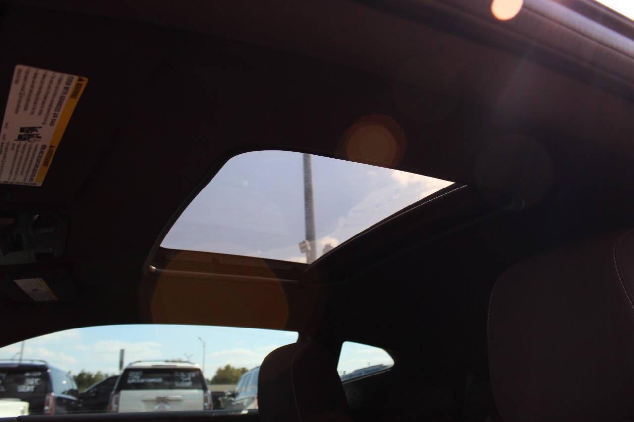 2018 Gray Chevrolet Camaro 1SS Coupe (1G1FF1R75J0) with an 6.2L V8 OHV 16V engine, 6A transmission, located at 4301 NW 39th , Oklahoma City, OK, 73112, (405) 949-5600, 35.512135, -97.598671 - NO DRIVERS LICENCE NO-FULL COVERAGE INSURANCE-NO CREDIT CHECK. COME ON OVER TO SUPERSPORTS AND TAKE A LOOK AND TEST DRIVE PLEASE GIVE US A CALL AT (405) 949-5600. NO LICENSIA DE MANEJAR- NO SEGURO DE COBERTURA TOTAL- NO VERIFICACCION DE CREDITO. POR FAVOR VENGAN A SUPERSPORTS, ECHE UN VI - Photo#17