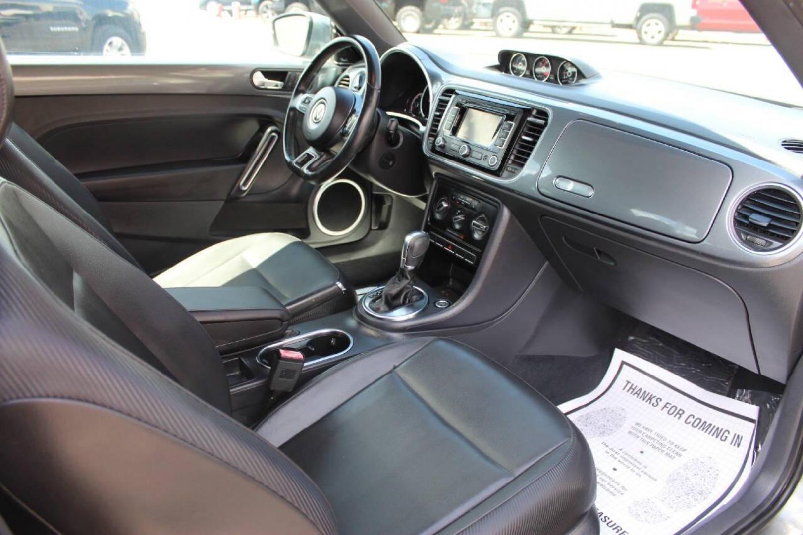 2014 Gray Volkswagen Beetle 2.0T Turbo (3VWJL7ATXEM) with an 2.0L L4 DOHC 16V TURBO DIESEL engine, 6-Speed Manual transmission, located at 4301 NW 39th , Oklahoma City, OK, 73112, (405) 949-5600, 35.512135, -97.598671 - NO DRIVERS LICENCE -NO FULL COVERAGE INSURANCE - NO CREDIT CHECK. COME ON OVER TO SUPERSPORTS, TAKE A LOOK AND TEST DRIVE. PLEASE GIVE US A CALL AT (405) 949-5600. NO LICENCIA DE CONDUCIR - NO SEGURO DE COBERTURA TOTAL - NO VERIFICACION DE CREDITO. VISITENOS EN SUPERSPORTS, MIRE NUESTRO - Photo#7
