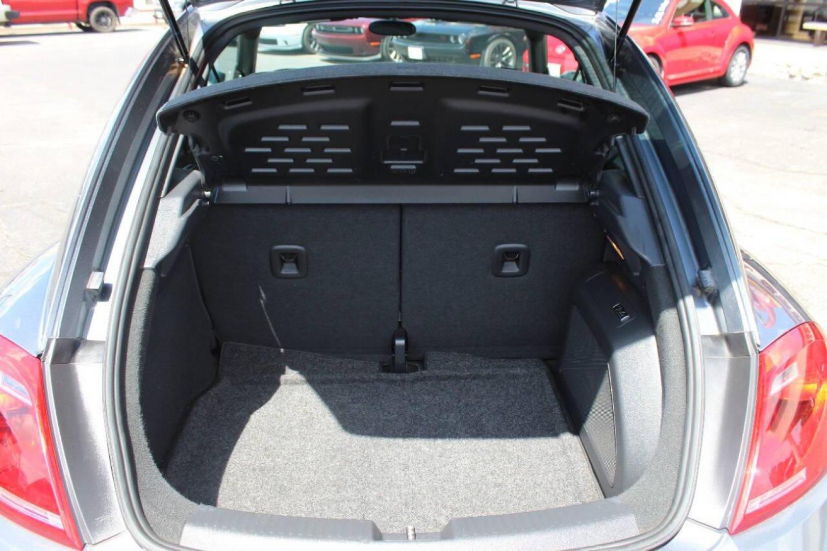 2014 Gray Volkswagen Beetle 2.0T Turbo (3VWJL7ATXEM) with an 2.0L L4 DOHC 16V TURBO DIESEL engine, 6-Speed Manual transmission, located at 4301 NW 39th , Oklahoma City, OK, 73112, (405) 949-5600, 35.512135, -97.598671 - NO DRIVERS LICENCE -NO FULL COVERAGE INSURANCE - NO CREDIT CHECK. COME ON OVER TO SUPERSPORTS, TAKE A LOOK AND TEST DRIVE. PLEASE GIVE US A CALL AT (405) 949-5600. NO LICENCIA DE CONDUCIR - NO SEGURO DE COBERTURA TOTAL - NO VERIFICACION DE CREDITO. VISITENOS EN SUPERSPORTS, MIRE NUESTRO - Photo#10