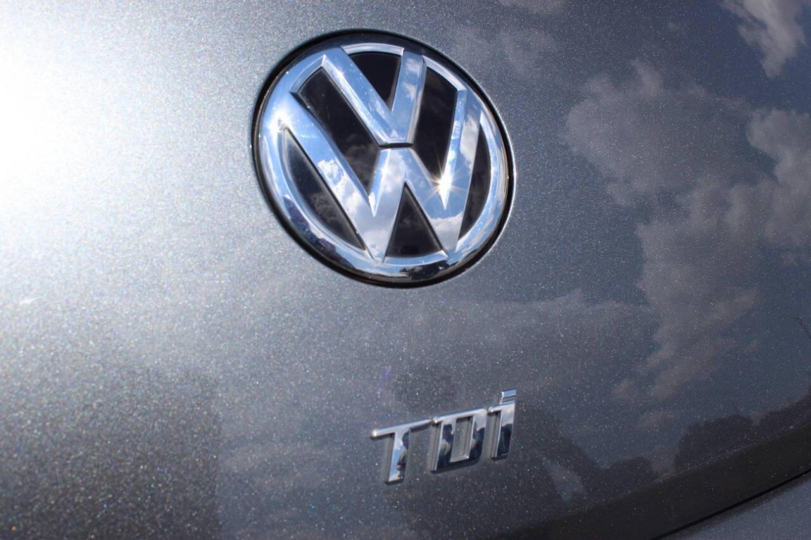 2014 Gray Volkswagen Beetle 2.0T Turbo (3VWJL7ATXEM) with an 2.0L L4 DOHC 16V TURBO DIESEL engine, 6-Speed Manual transmission, located at 4301 NW 39th , Oklahoma City, OK, 73112, (405) 949-5600, 35.512135, -97.598671 - NO DRIVERS LICENCE -NO FULL COVERAGE INSURANCE - NO CREDIT CHECK. COME ON OVER TO SUPERSPORTS, TAKE A LOOK AND TEST DRIVE. PLEASE GIVE US A CALL AT (405) 949-5600. NO LICENCIA DE CONDUCIR - NO SEGURO DE COBERTURA TOTAL - NO VERIFICACION DE CREDITO. VISITENOS EN SUPERSPORTS, MIRE NUESTRO - Photo#12