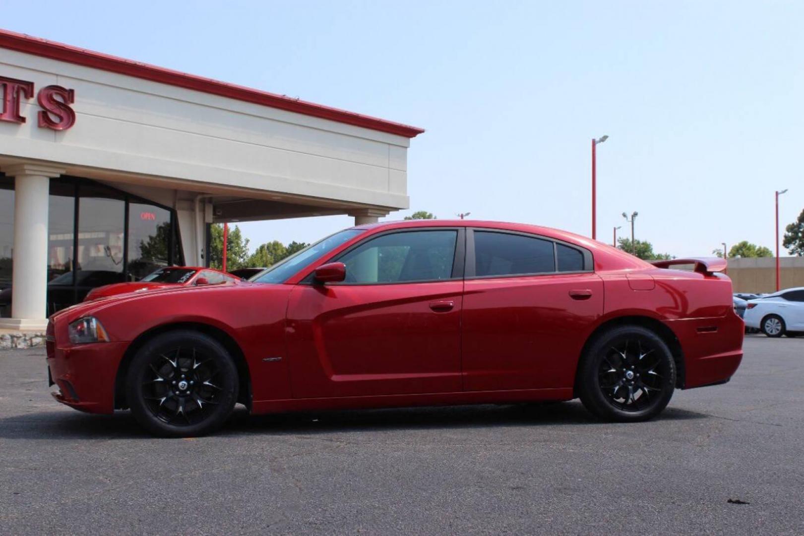 2012 Red Dodge Charger R/T (2C3CDXCT4CH) with an 5.7L V8 OHV 16V engine, 5-Speed Automatic transmission, located at 4301 NW 39th , Oklahoma City, OK, 73112, (405) 949-5600, 35.512135, -97.598671 - NO DRIVERS LICENCE -NO FULL COVERAGE INSURANCE - NO CREDIT CHECK. COME ON OVER TO SUPERSPORTS, TAKE A LOOK AND TEST DRIVE. PLEASE GIVE US A CALL AT (405) 949-5600. NO LICENCIA DE CONDUCIR - NO SEGURO DE COBERTURA TOTAL - NO VERIFICACION DE CREDITO. VISITENOS EN SUPERSPORTS, MIRE NUESTRO - Photo#5