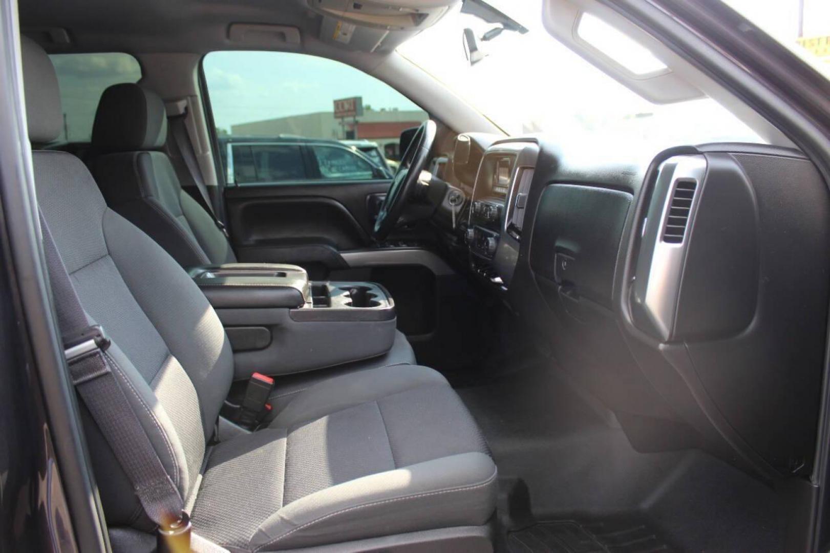2014 Gray Chevrolet Silverado 1500 1LT Crew Cab 4WD (3GCUKREC8EG) with an 5.3L V8 OHV 16V engine, 6-Speed Automatic transmission, located at 4301 NW 39th , Oklahoma City, OK, 73112, (405) 949-5600, 35.512135, -97.598671 - Photo#8