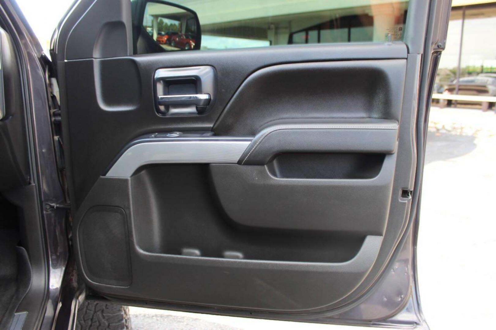 2014 Gray Chevrolet Silverado 1500 1LT Crew Cab 4WD (3GCUKREC8EG) with an 5.3L V8 OHV 16V engine, 6-Speed Automatic transmission, located at 4301 NW 39th , Oklahoma City, OK, 73112, (405) 949-5600, 35.512135, -97.598671 - Photo#9