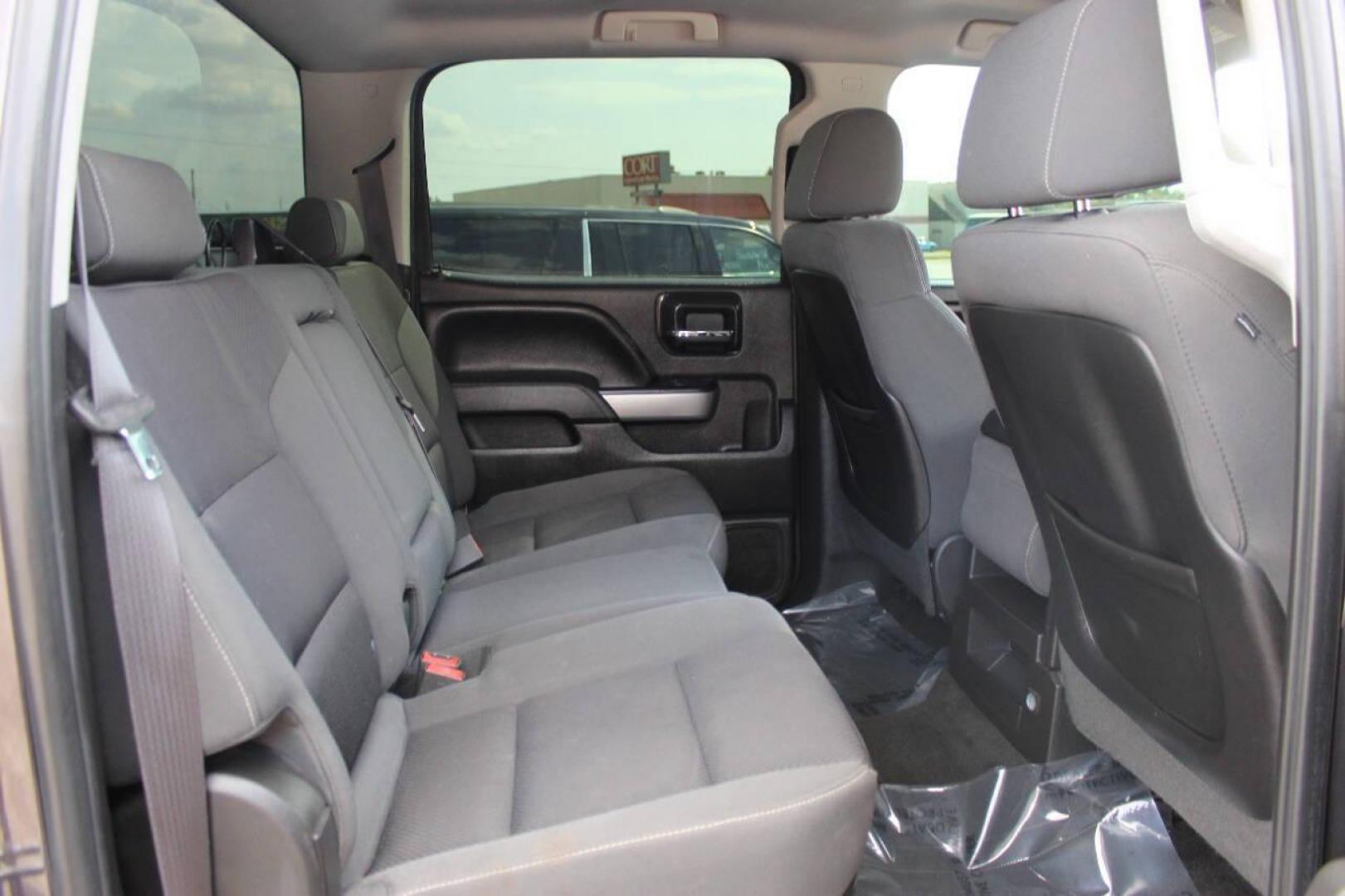 2014 Gray Chevrolet Silverado 1500 1LT Crew Cab 4WD (3GCUKREC8EG) with an 5.3L V8 OHV 16V engine, 6-Speed Automatic transmission, located at 4301 NW 39th , Oklahoma City, OK, 73112, (405) 949-5600, 35.512135, -97.598671 - Photo#10