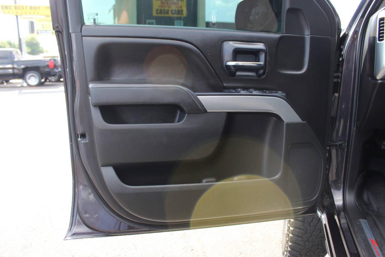 2014 Gray Chevrolet Silverado 1500 1LT Crew Cab 4WD (3GCUKREC8EG) with an 5.3L V8 OHV 16V engine, 6-Speed Automatic transmission, located at 4301 NW 39th , Oklahoma City, OK, 73112, (405) 949-5600, 35.512135, -97.598671 - NO DRIVERS LICENCE -NO FULL COVERAGE INSURANCE - NO CREDIT CHECK. COME ON OVER TO SUPERSPORTS, TAKE A LOOK AND TEST DRIVE. PLEASE GIVE US A CALL AT (405) 949-5600. NO LICENCIA DE CONDUCIR - NO SEGURO DE COBERTURA TOTAL - NO VERIFICACION DE CREDITO. VISITENOS EN SUPERSPORTS, MIRE NUESTRO - Photo#15